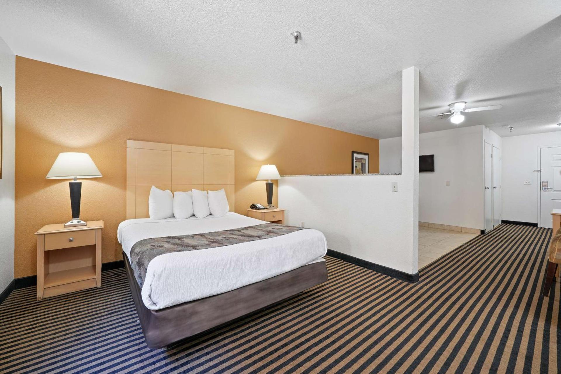 Best Western Plus Executive Inn & Suites photo 20
