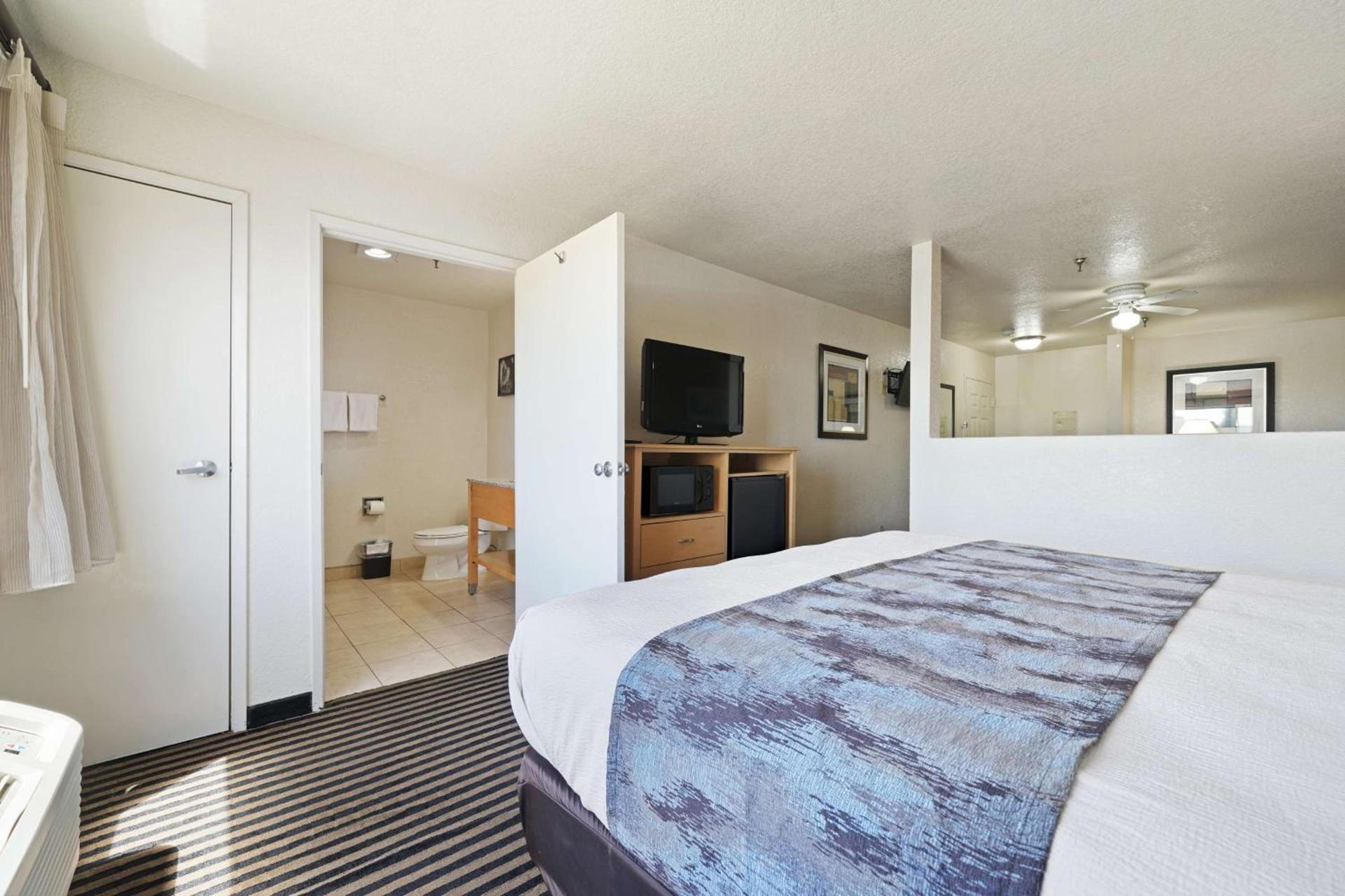 Best Western Plus Executive Inn & Suites photo 36