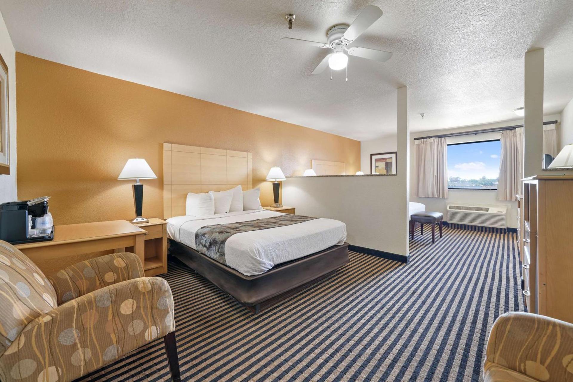 Best Western Plus Executive Inn & Suites photo 33