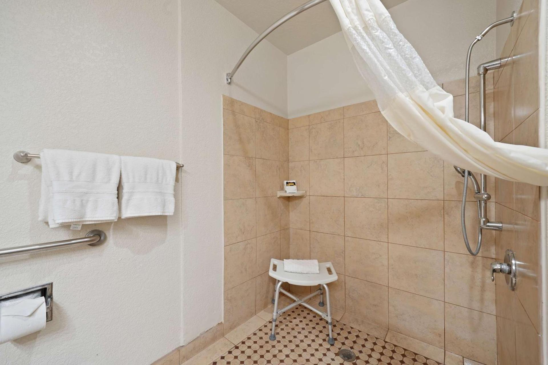 Best Western Plus Executive Inn & Suites photo 46
