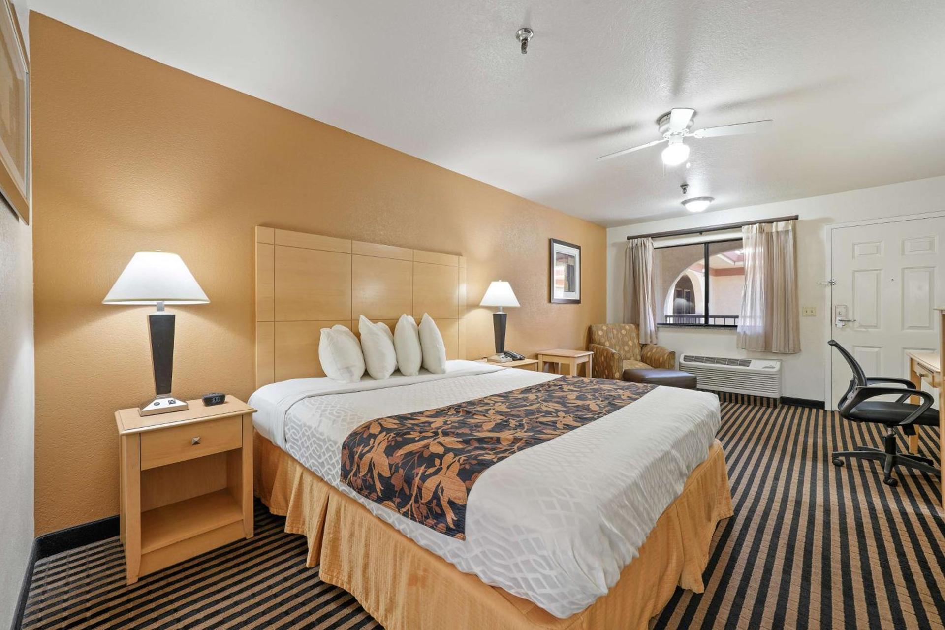 Best Western Plus Executive Inn & Suites photo 41