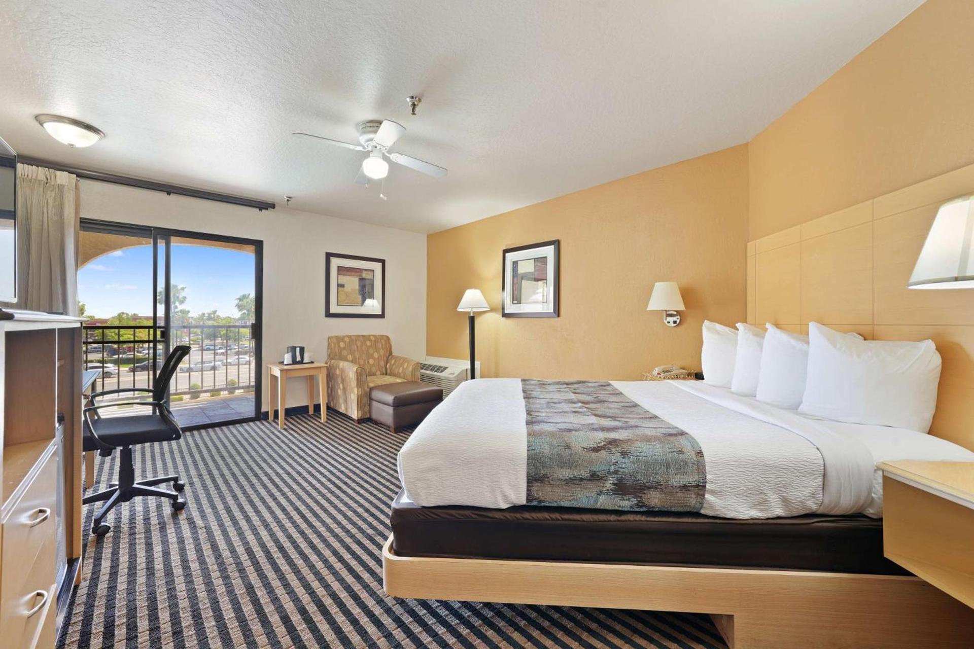 Best Western Plus Executive Inn & Suites photo 9