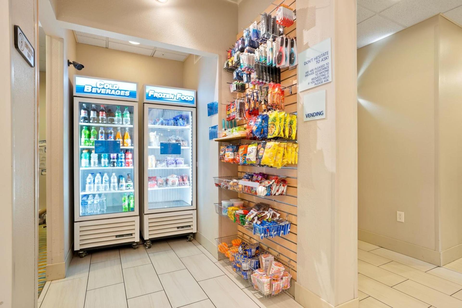 Holiday Inn Express & Suites Denver North - Thornton by IHG photo 26