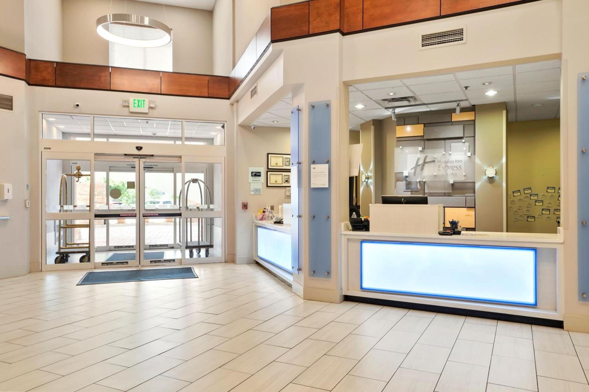 Holiday Inn Express & Suites Denver North - Thornton by IHG photo 18
