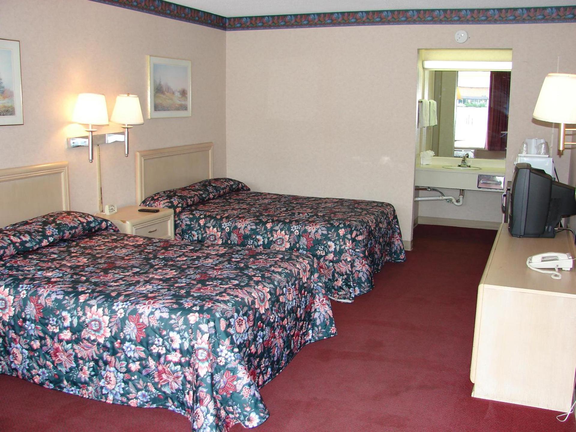 Green Valley Motel photo 13