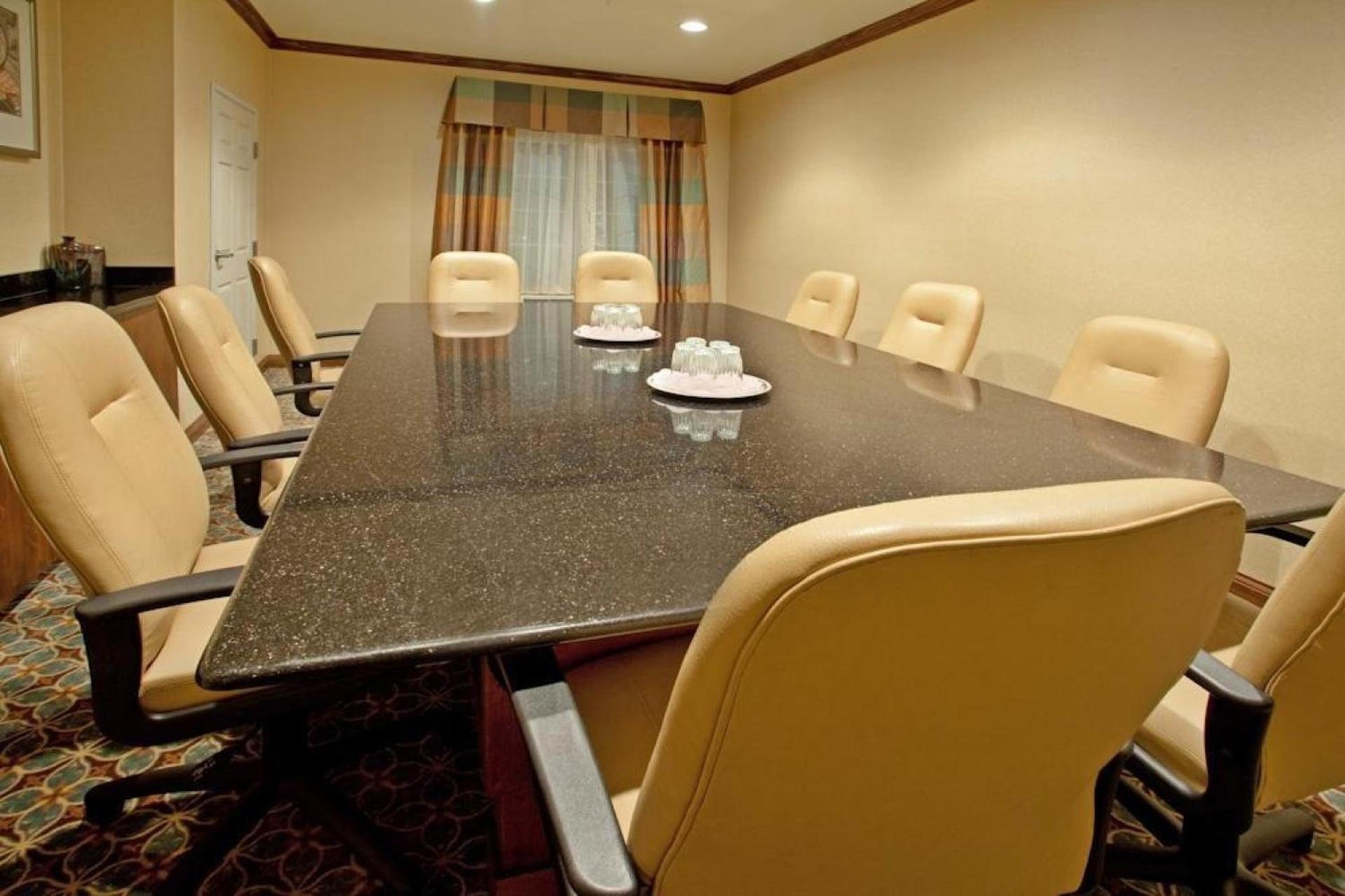 Staybridge Suites - Albuquerque Airport by IHG photo 15