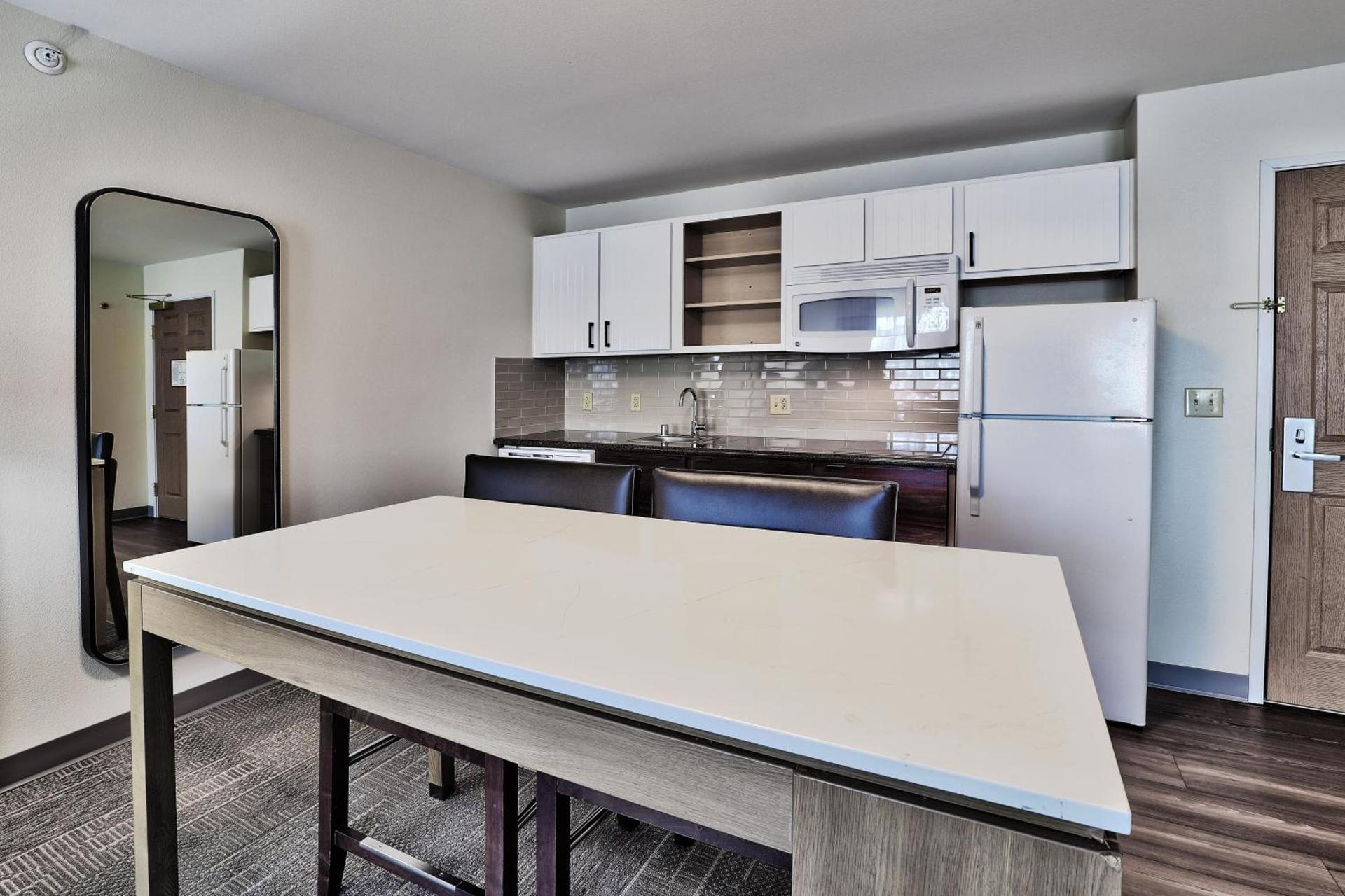 Staybridge Suites - Albuquerque Airport by IHG photo 13