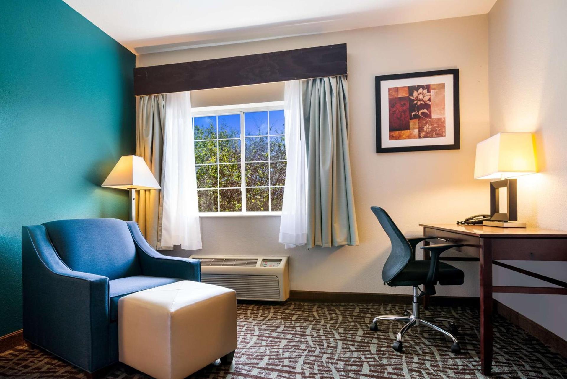SureStay Plus Hotel by Best Western Topeka photo 7