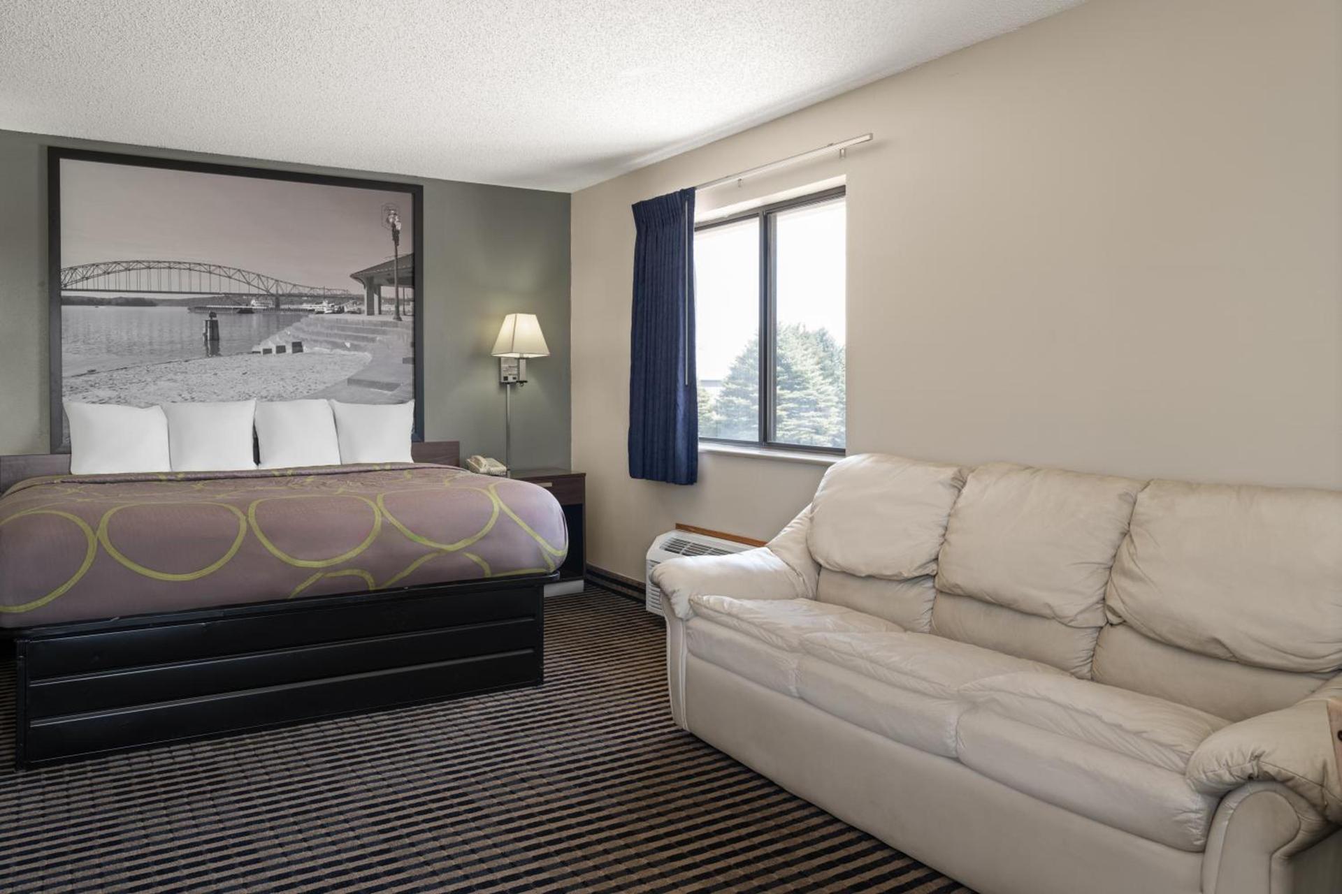 Super 8 by Wyndham Humboldt photo 65