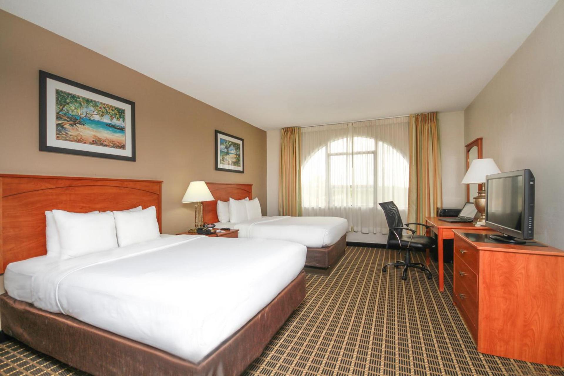 Clarion Inn & Suites Miami International Airport photo 30