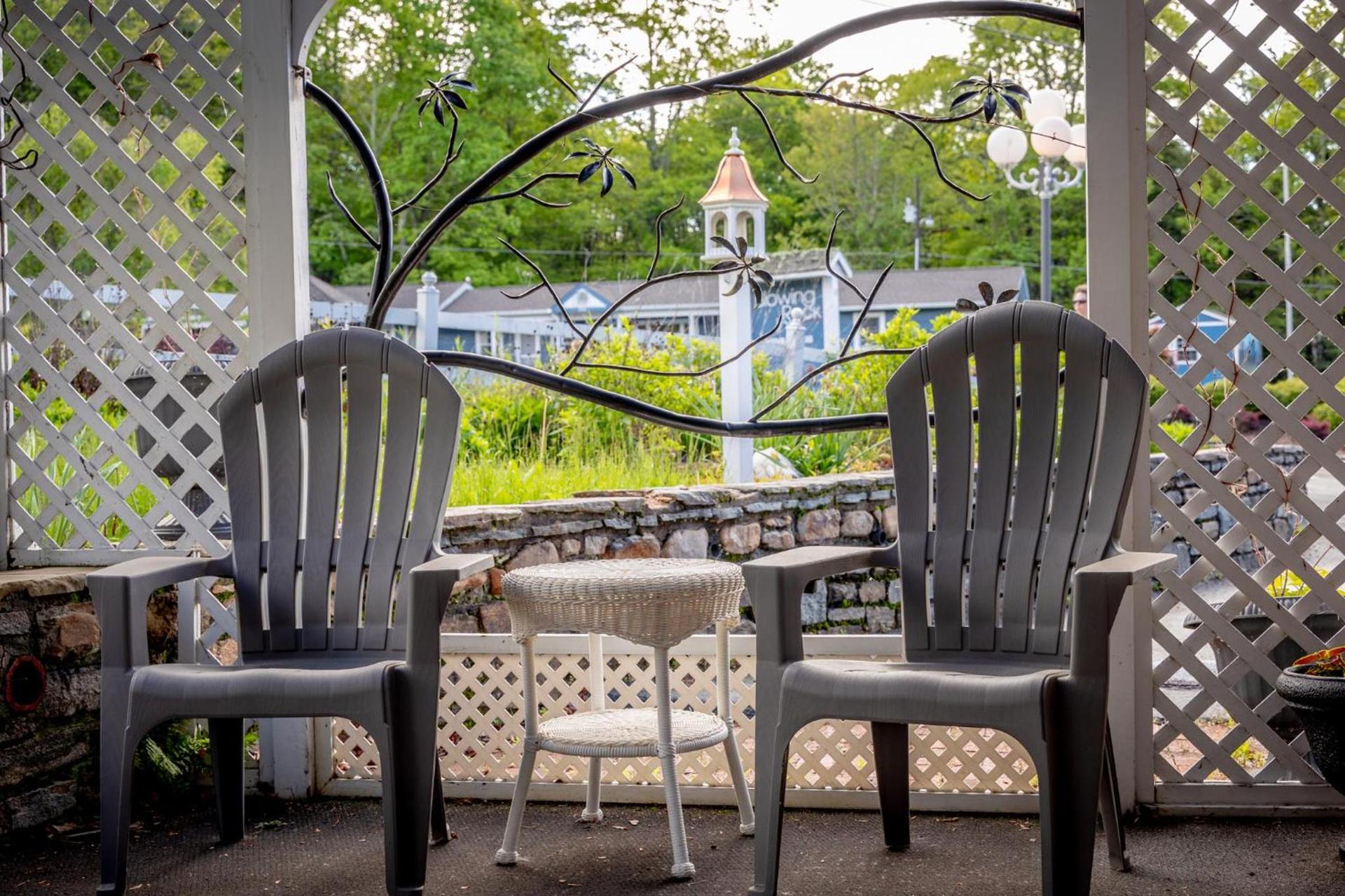 Azalea Garden Inn photo 23