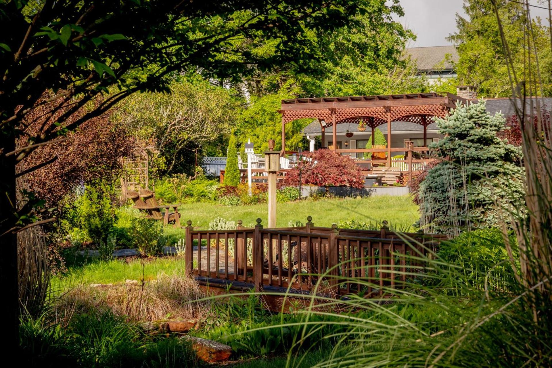 Azalea Garden Inn photo 27