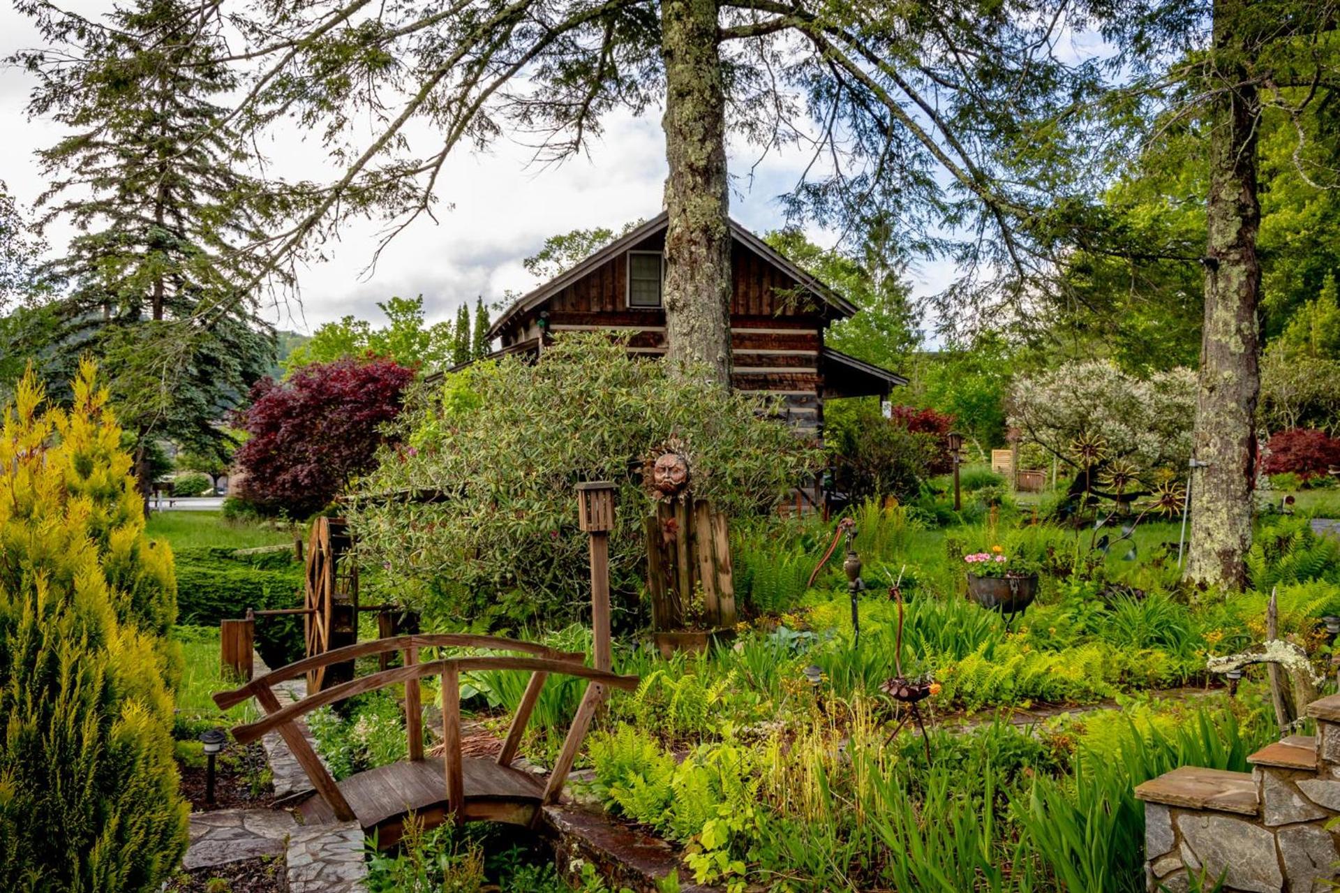 Azalea Garden Inn photo 37