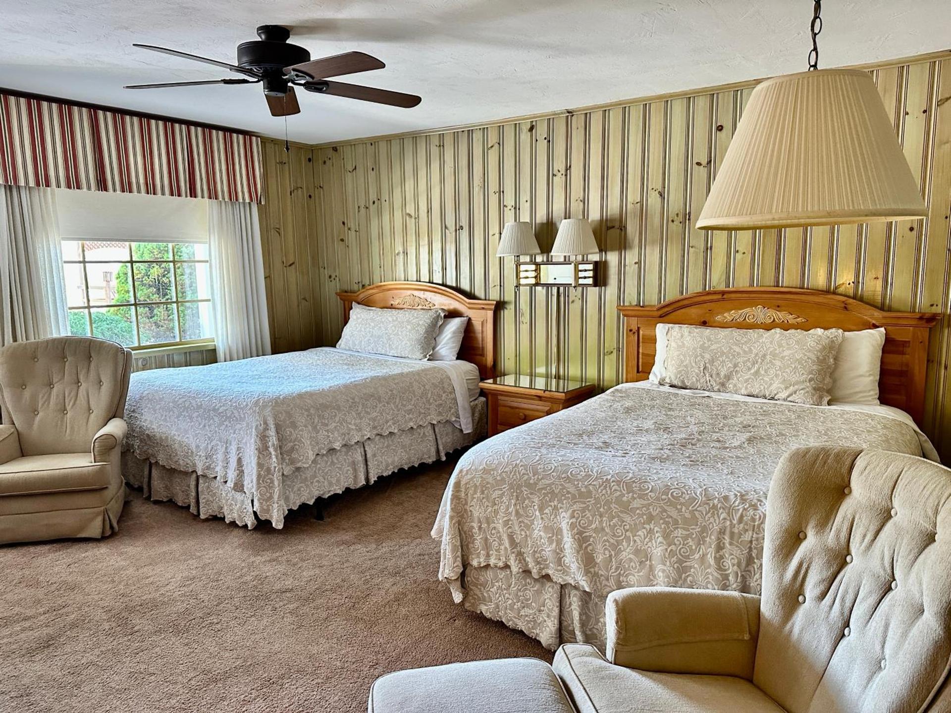 Azalea Garden Inn photo 43