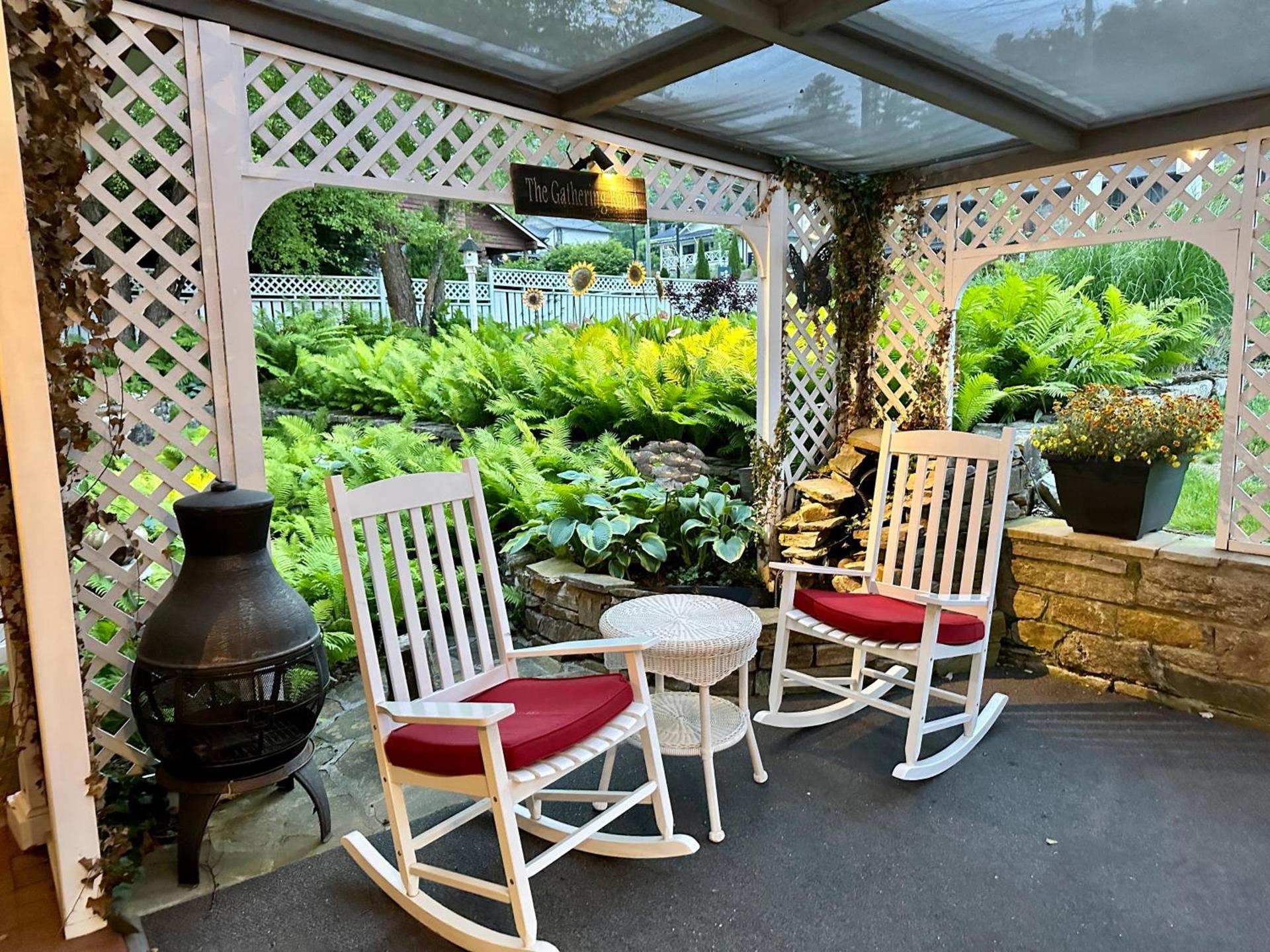 Azalea Garden Inn photo 55