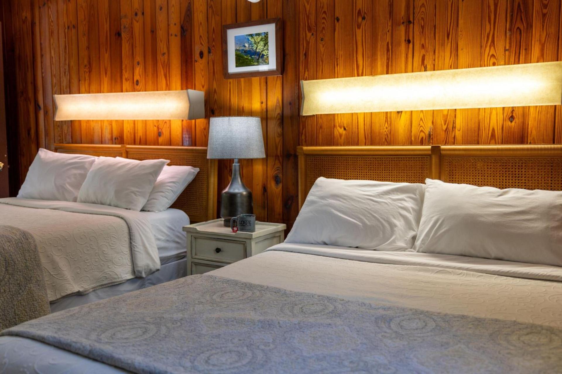 Mountainaire Inn and Log Cabins photo 44