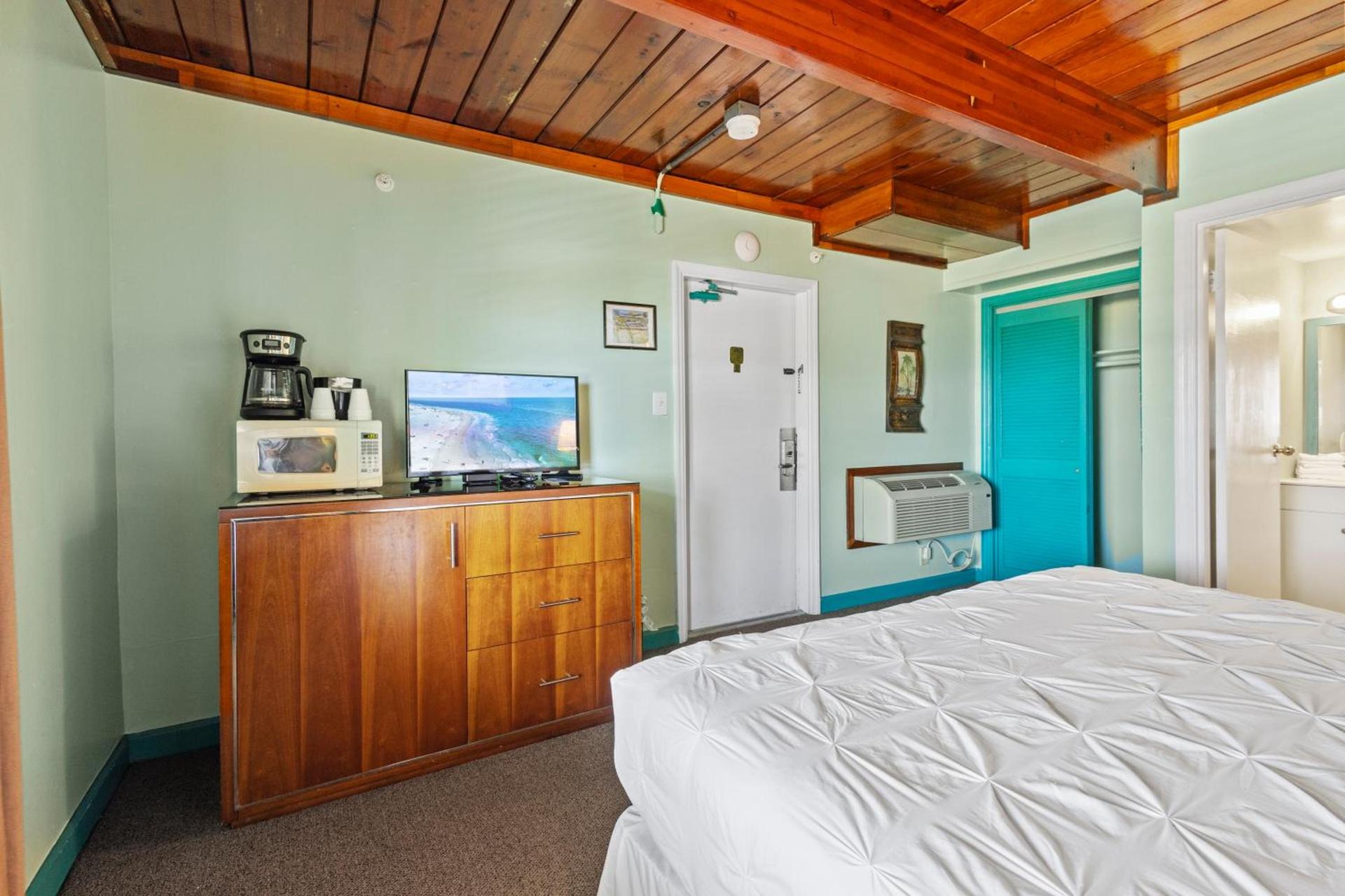 Oceanfront Inn, Partial Ocean View, King Bed, #7 photo 20