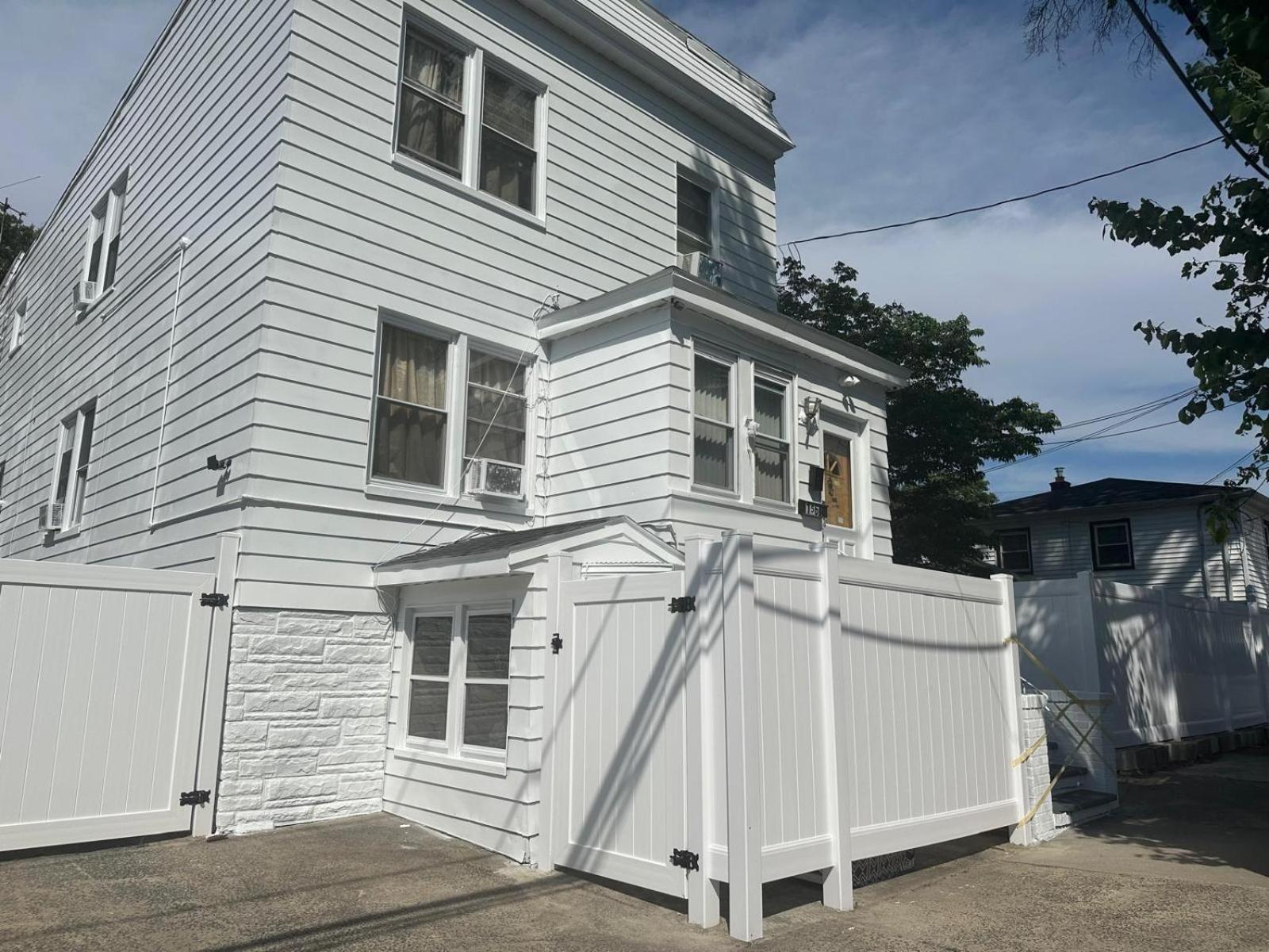 Divine Villa Guest House Harper Ave WITH FREE PRIVATE PARKING photo 1