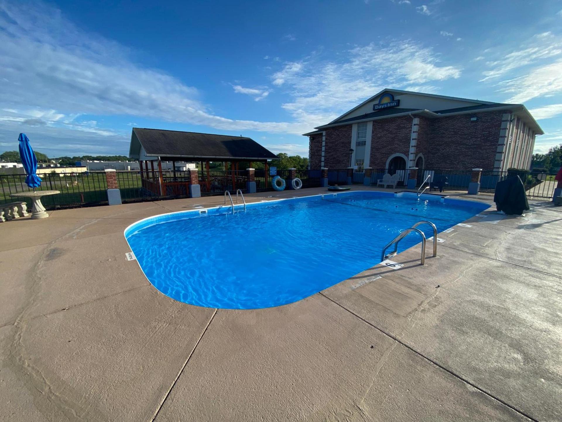 Days Inn by Wyndham Perryville MO photo 35