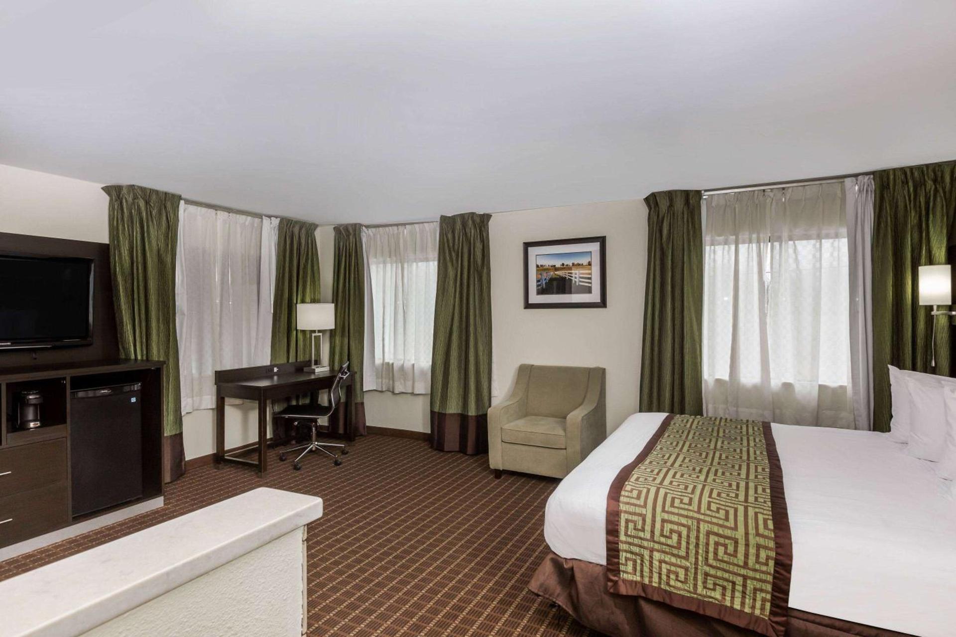 Baymont by Wyndham Louisville South/Shepherdsville/I 65 photo 19