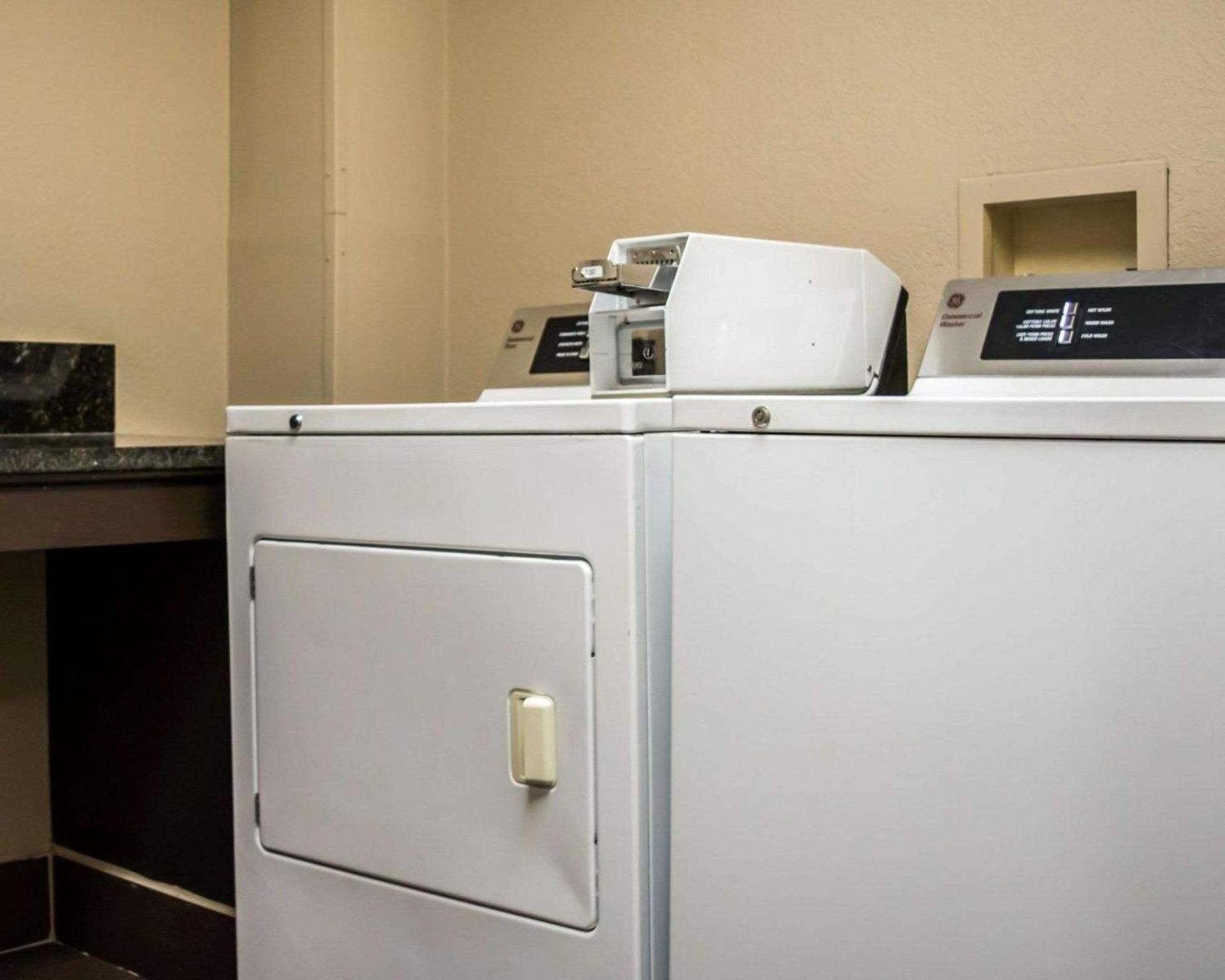 Comfort Suites Clearwater - Dunedin photo 18