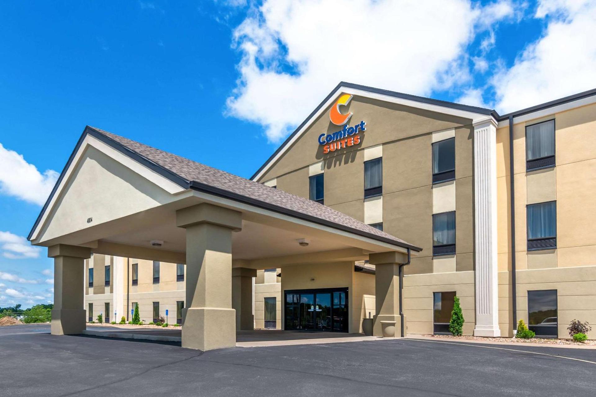 Comfort Suites - Jefferson City photo 2
