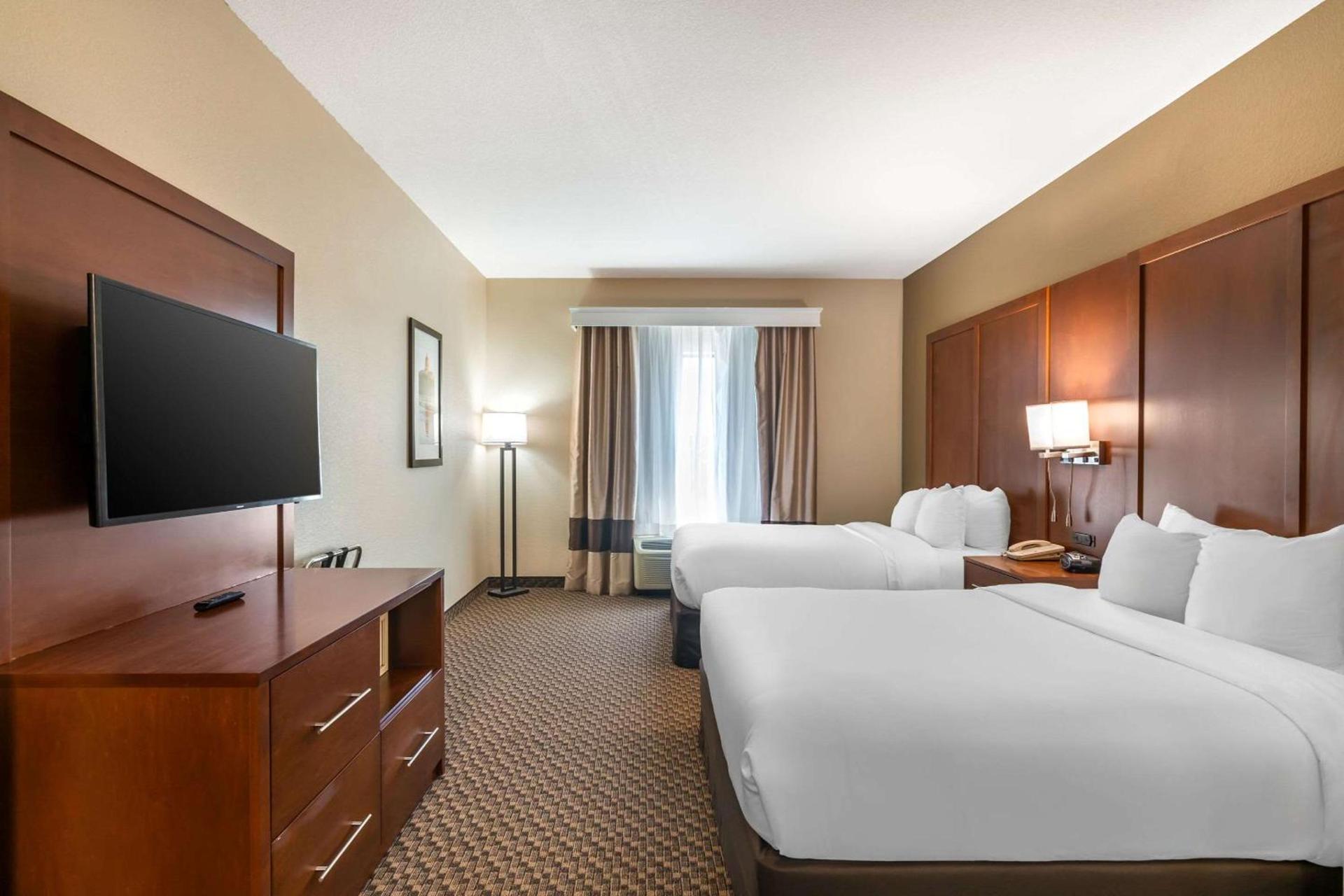 Comfort Suites - Jefferson City photo 20