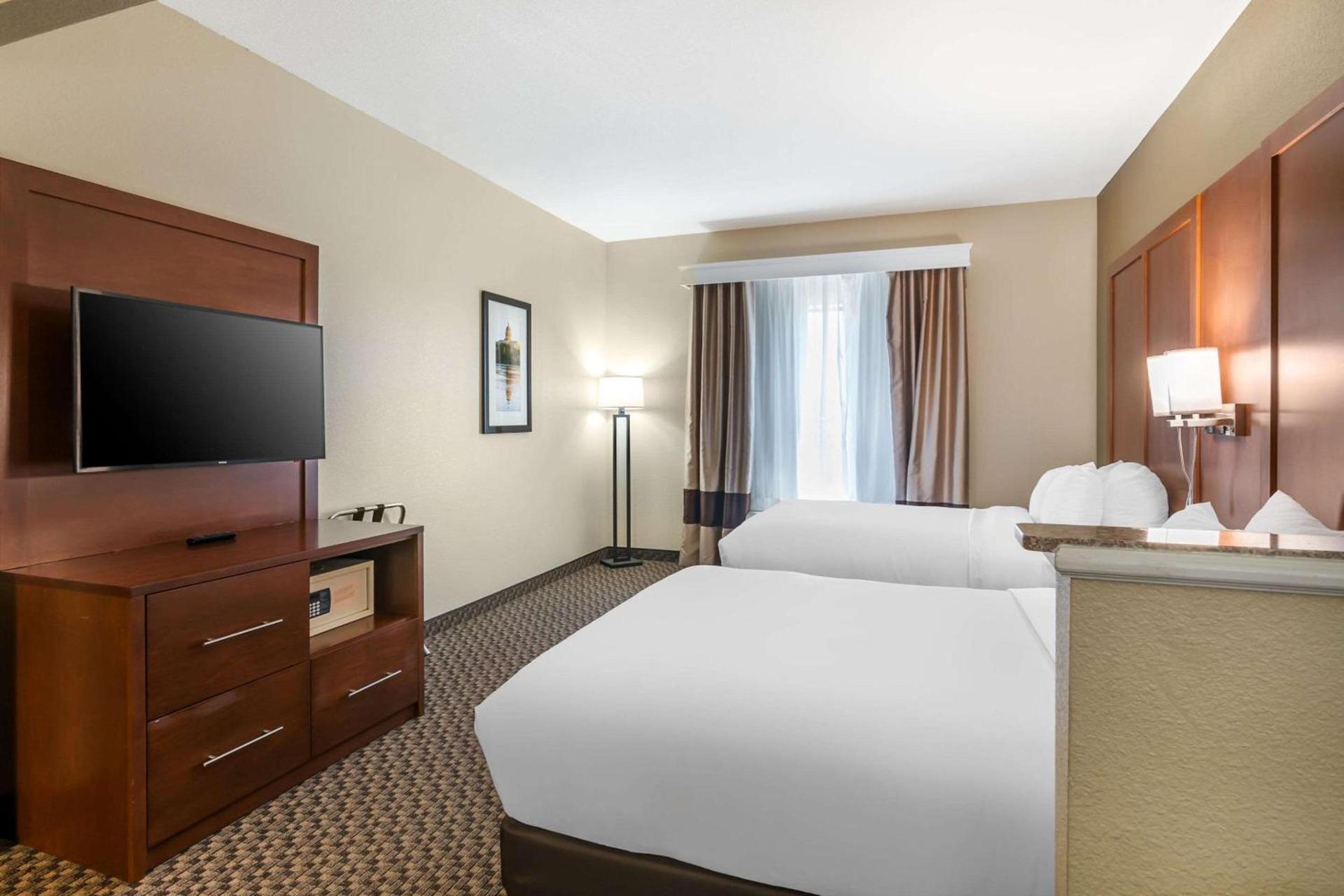 Comfort Suites - Jefferson City photo 21