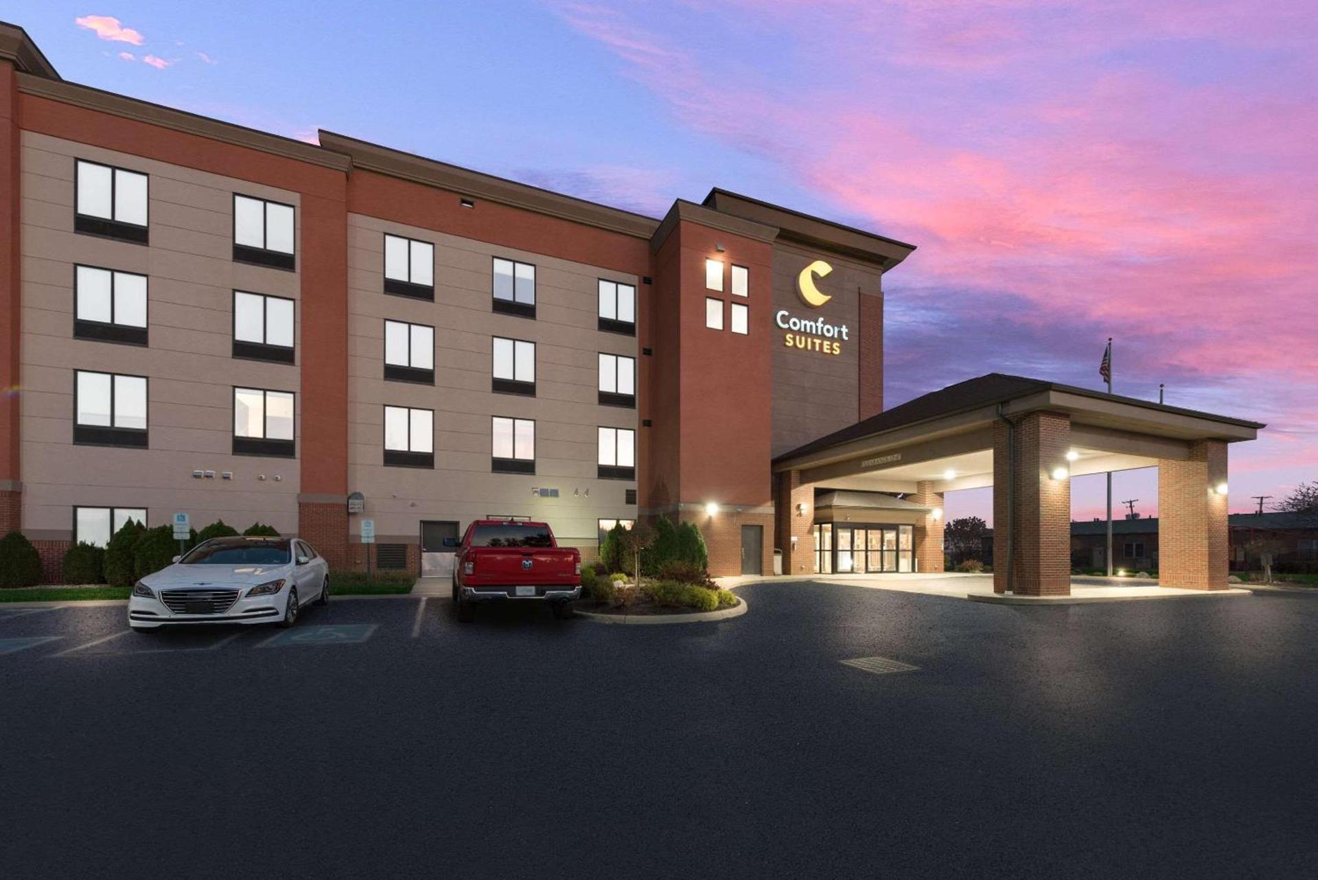Comfort Suites Columbus East Broad photo 7