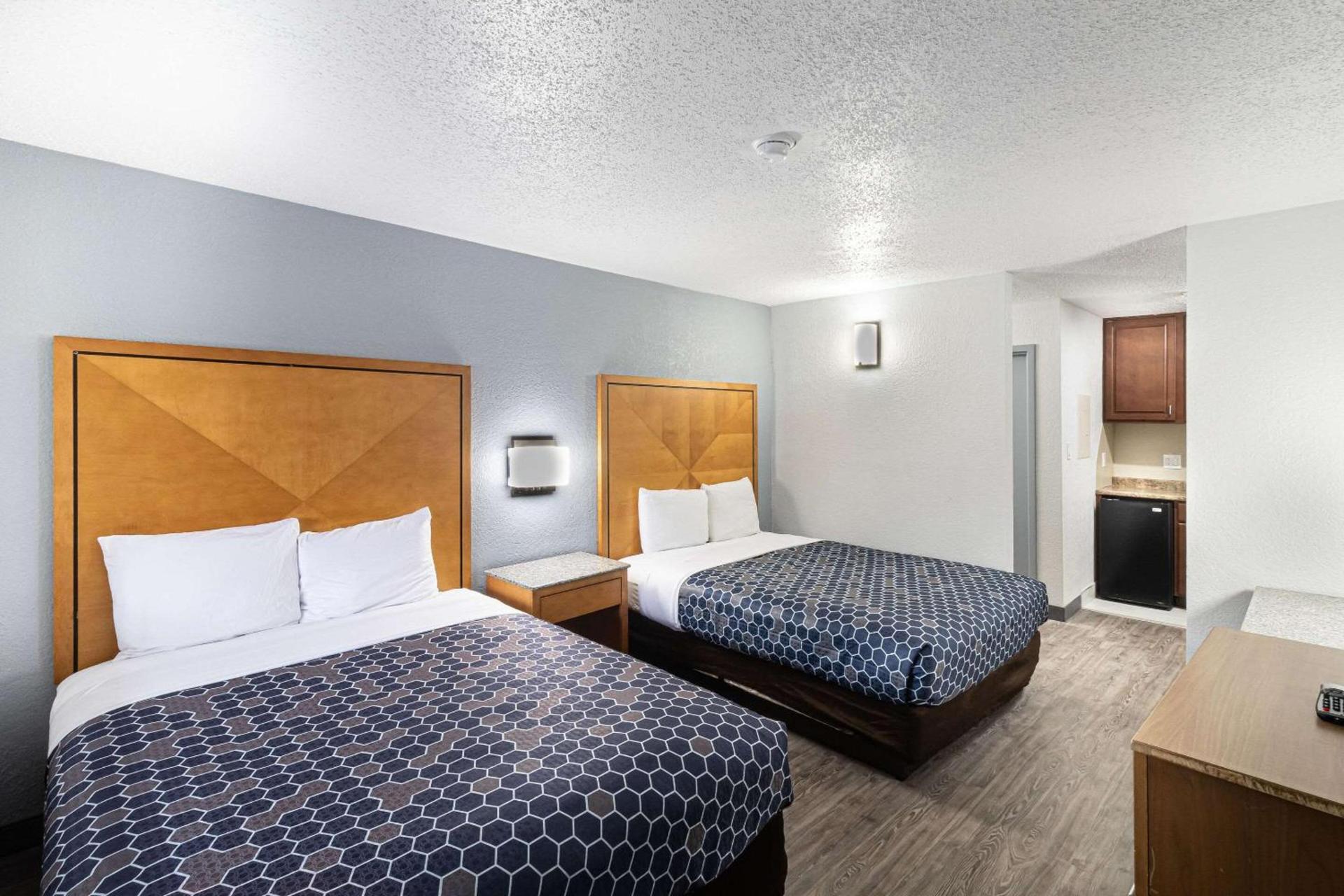 Rodeway Inn At Fort Lee photo 13