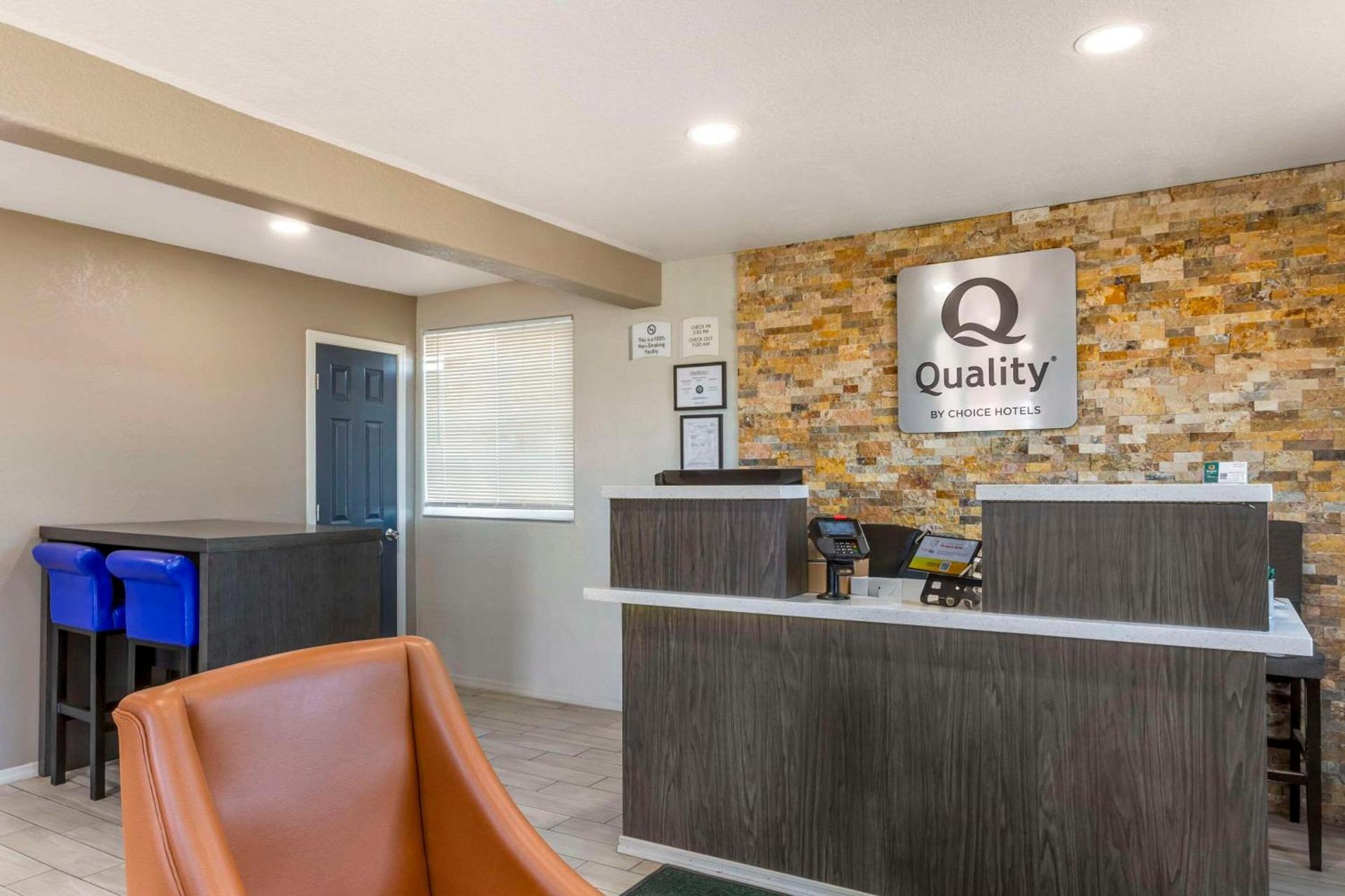 Quality Inn Show Low photo 4
