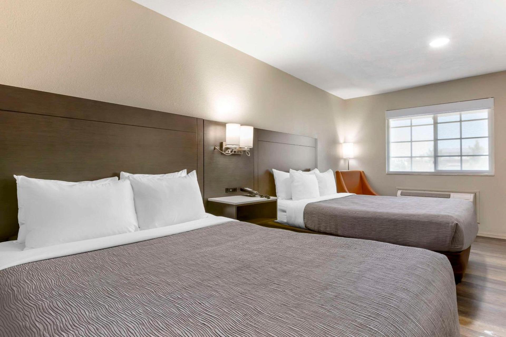 Quality Inn Show Low photo 7
