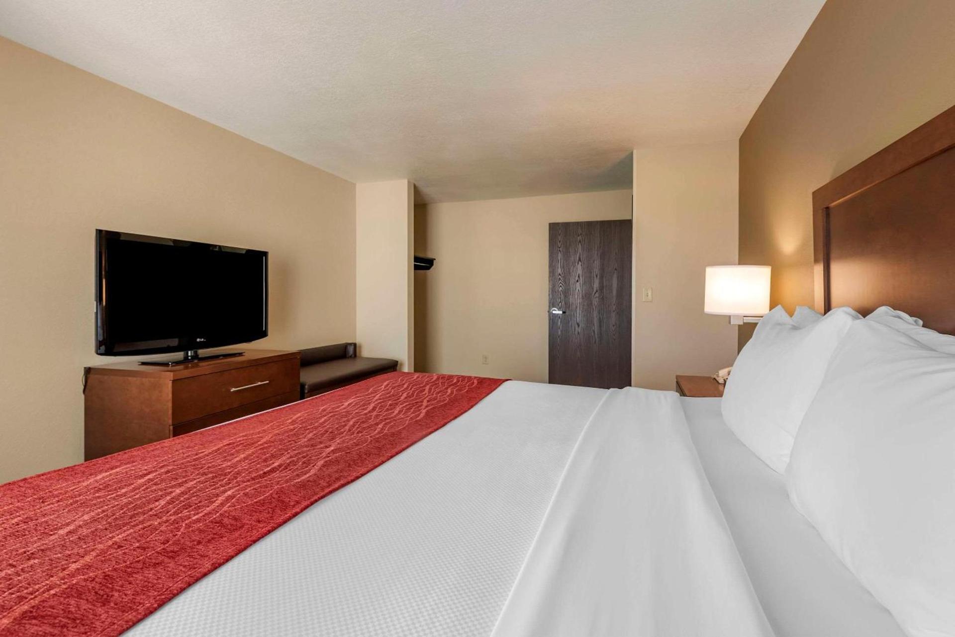 Comfort Inn & Suites Goodland photo 30