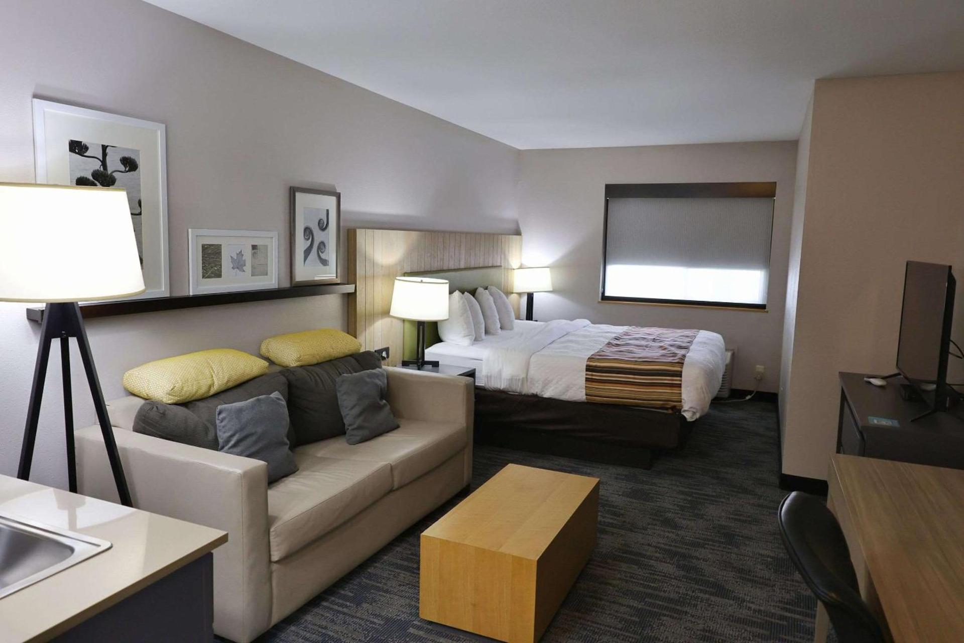 Country Inn & Suites by Radisson, Sparta, WI photo 27