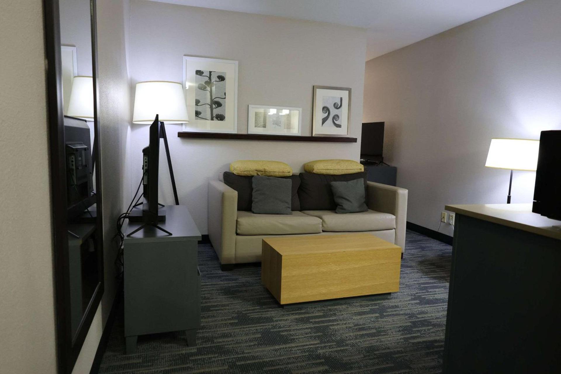 Country Inn & Suites by Radisson, Sparta, WI photo 29