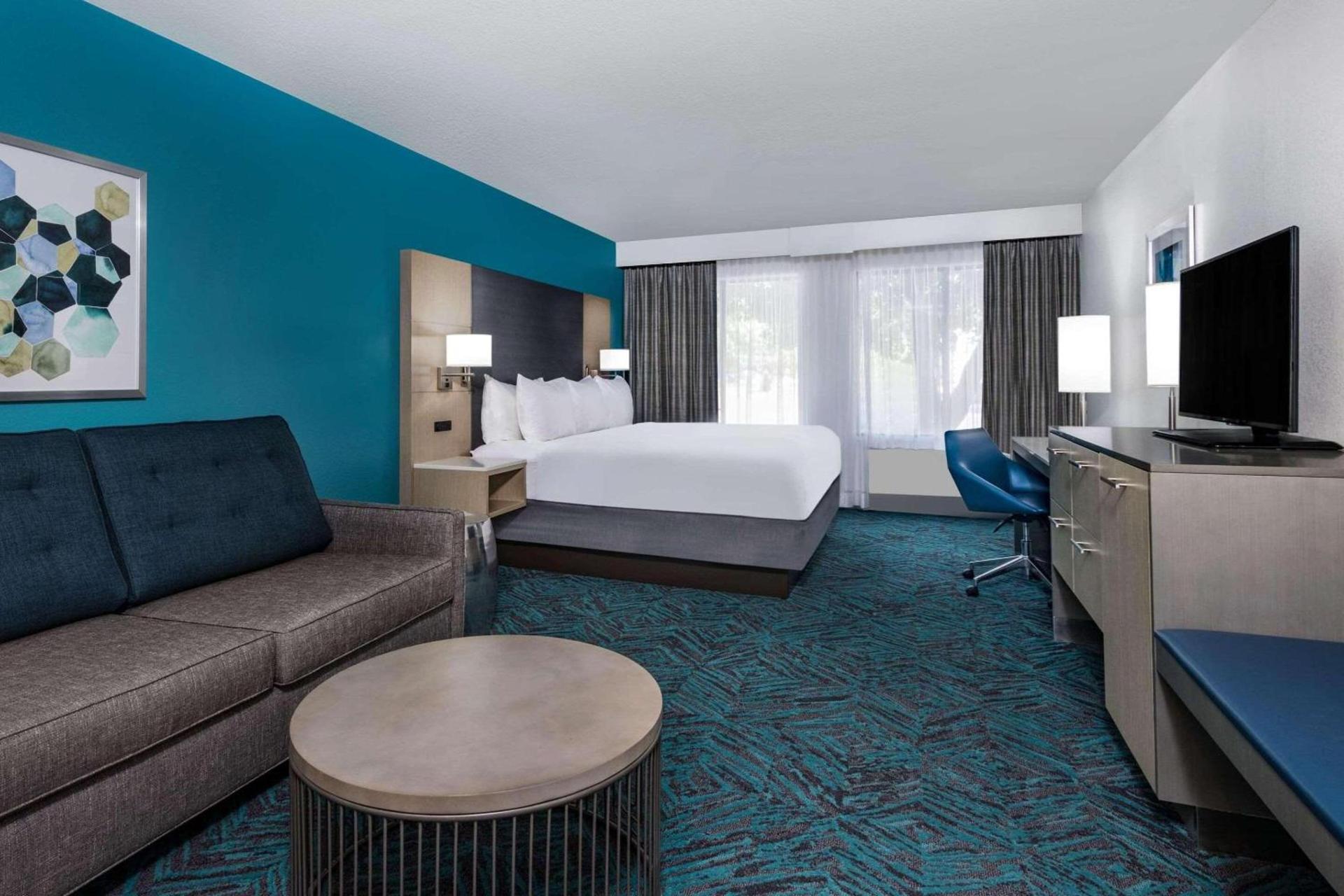 Radisson Hotel Colorado Springs Airport photo 3