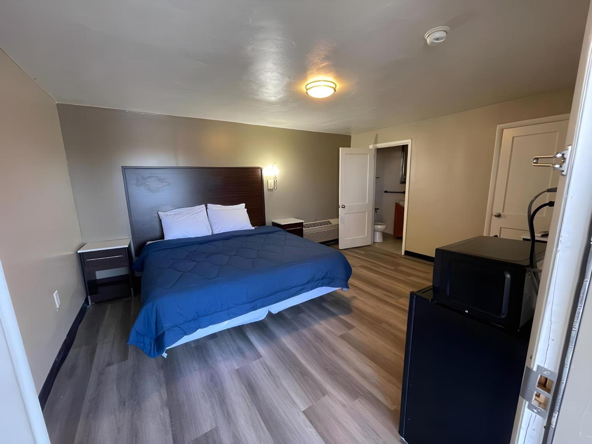 Scottish Inns - Middletown photo 25