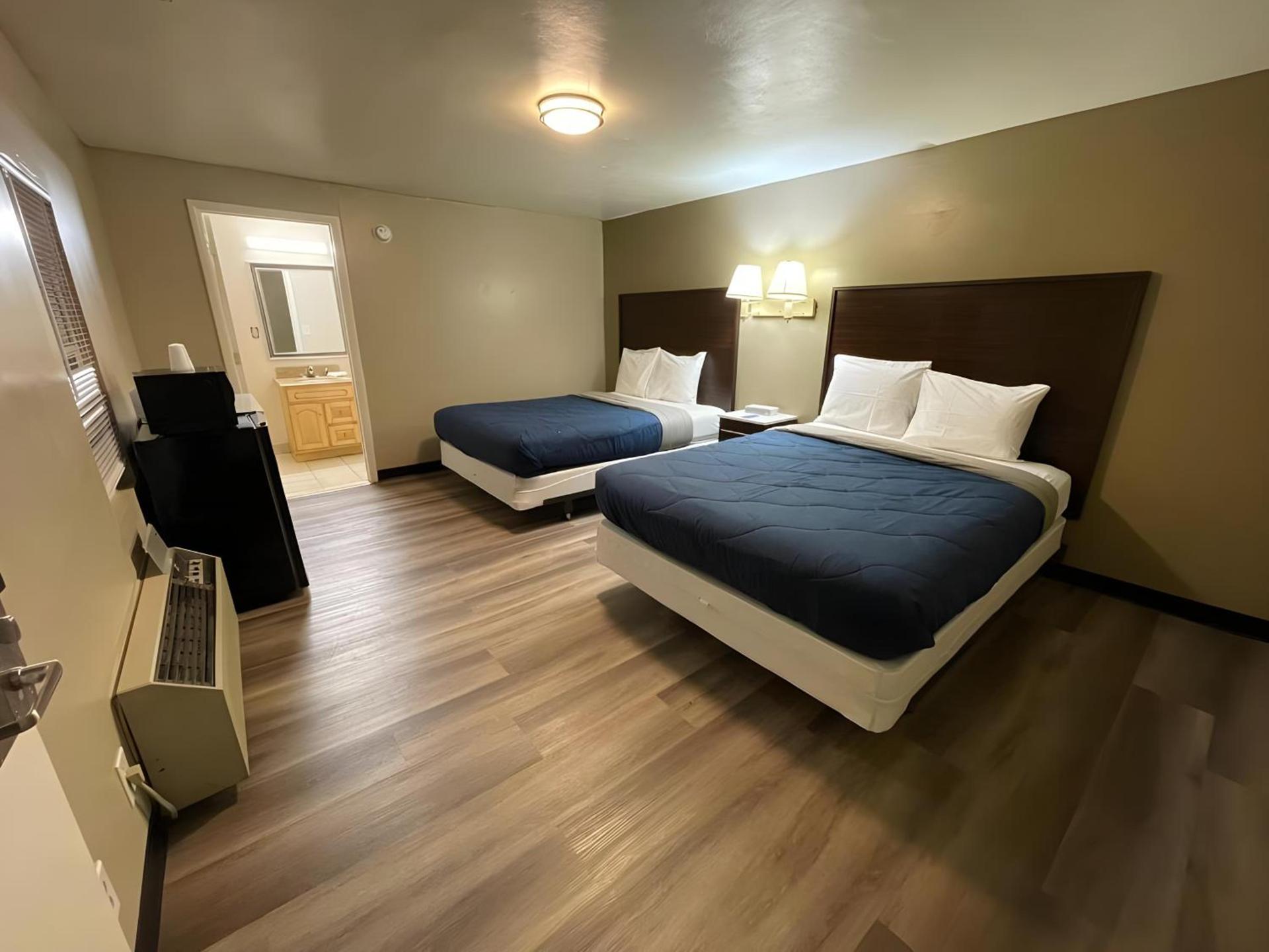 Scottish Inns - Middletown photo 20