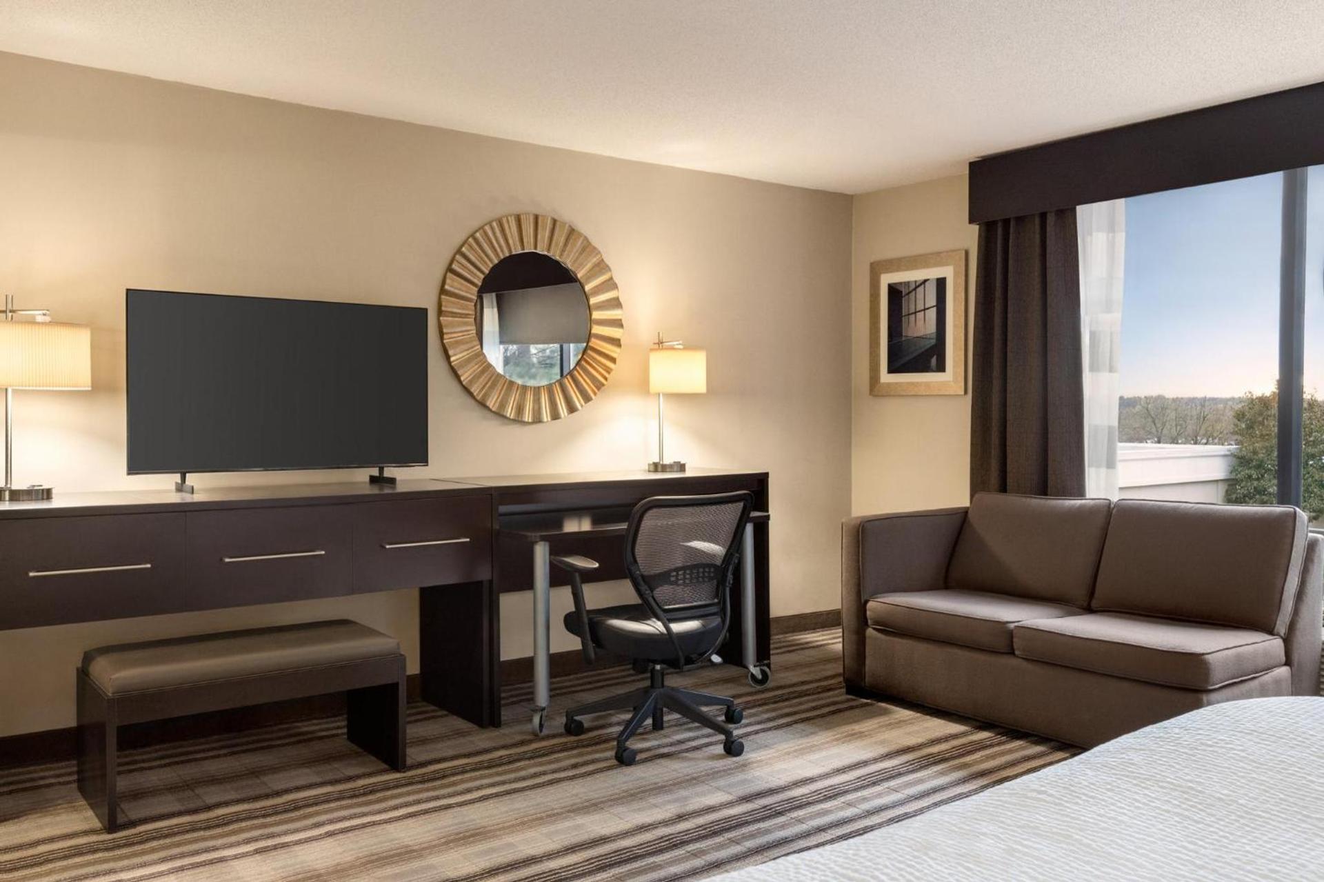 Holiday Inn Gaithersburg by IHG photo 27