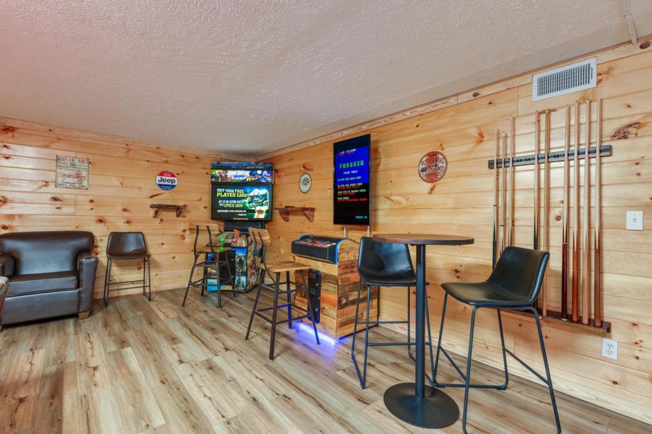 Luxury Mountain Lodge Hot Tub Theater Sauna Games photo 55