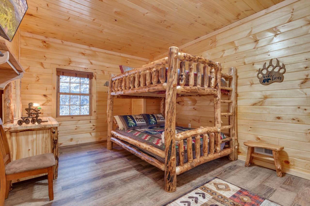 Luxury Mountain Lodge Hot Tub Theater Sauna Games photo 42