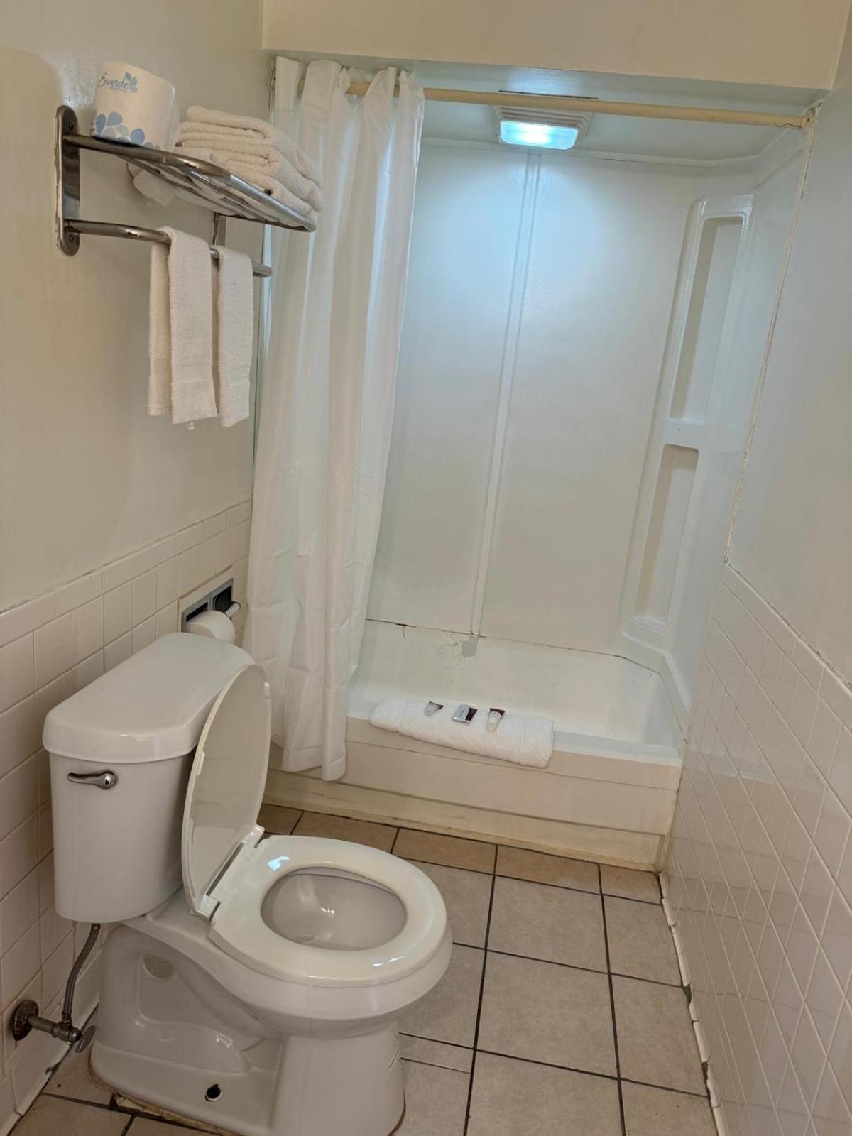 Bellevue Hotel and Suites photo 2