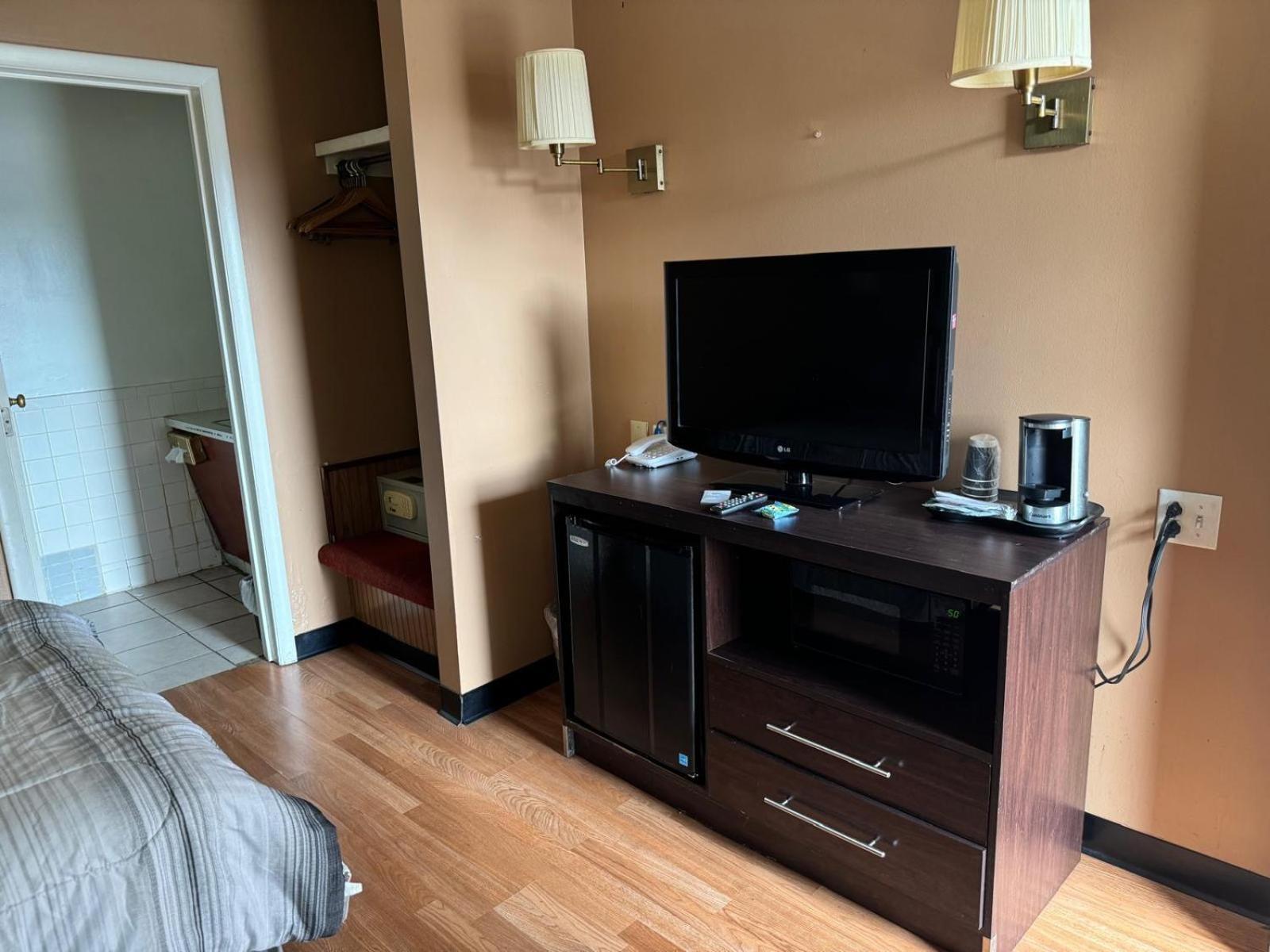 Bellevue Hotel and Suites photo 3