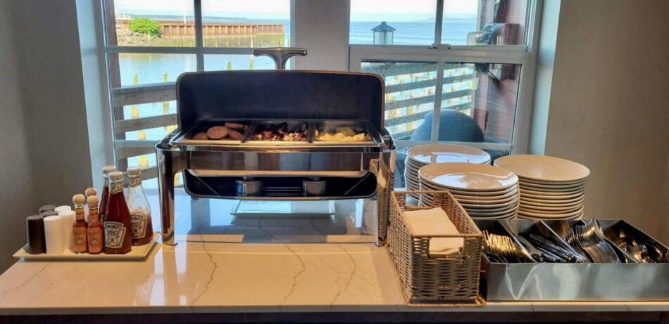 Cannery Pier Hotel & Spa photo 3