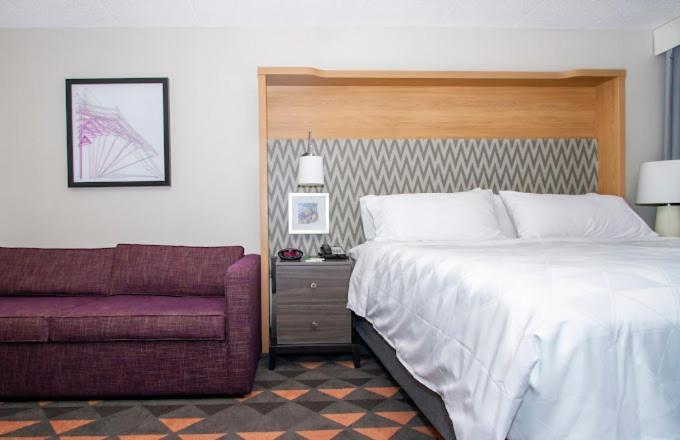 Holiday Inn Chicago Nw Crystal Lk Conv Ctr by IHG photo 57