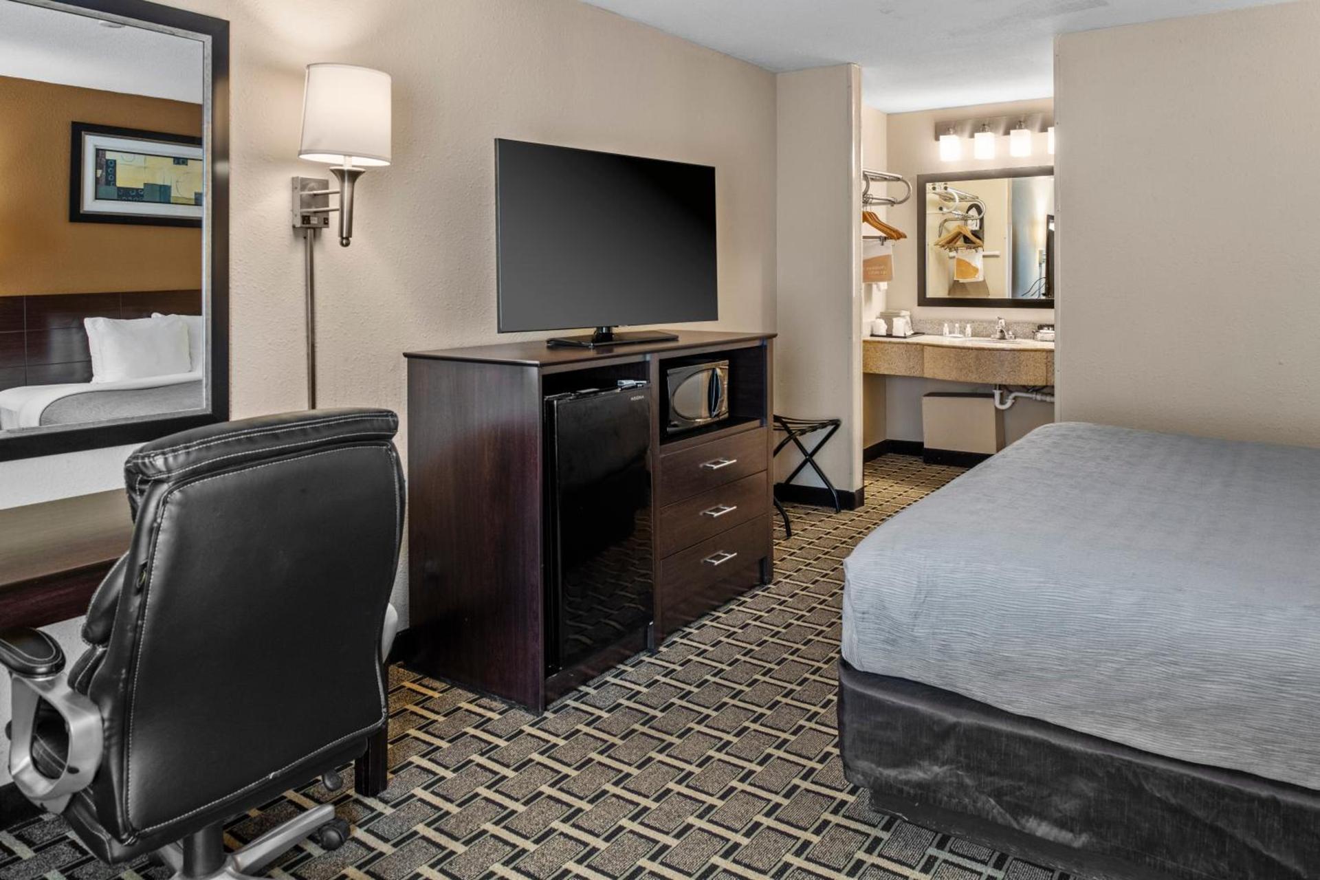 Quality Inn Kingsland photo 27