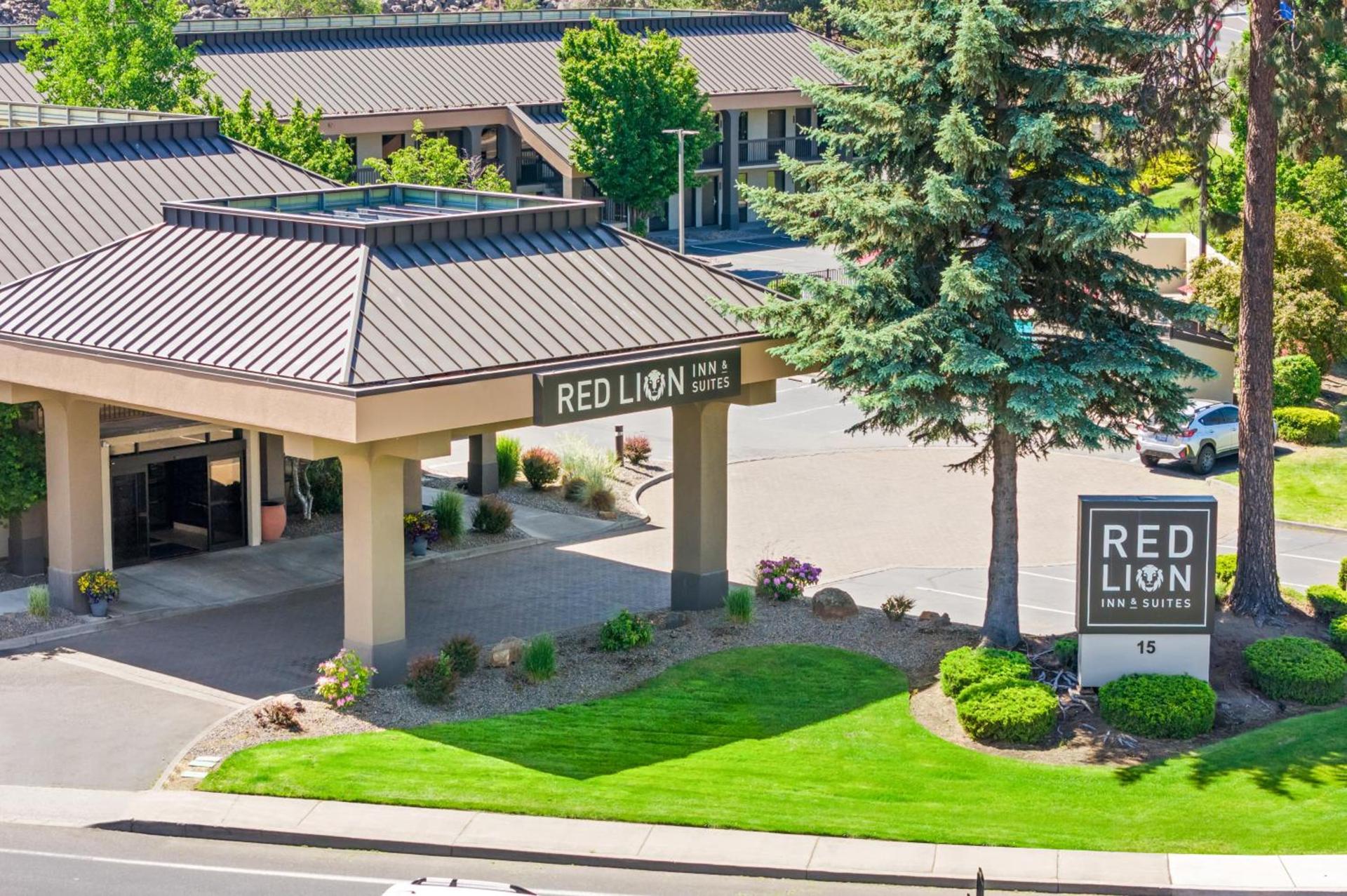 Red Lion Inn & Suites Deschutes River - Bend — hotel in Bend