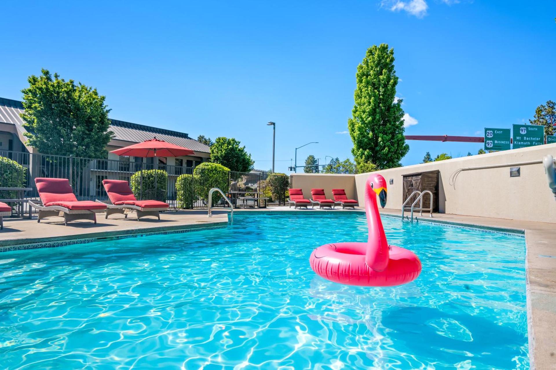Red Lion Inn & Suites Deschutes River - Bend photo 10
