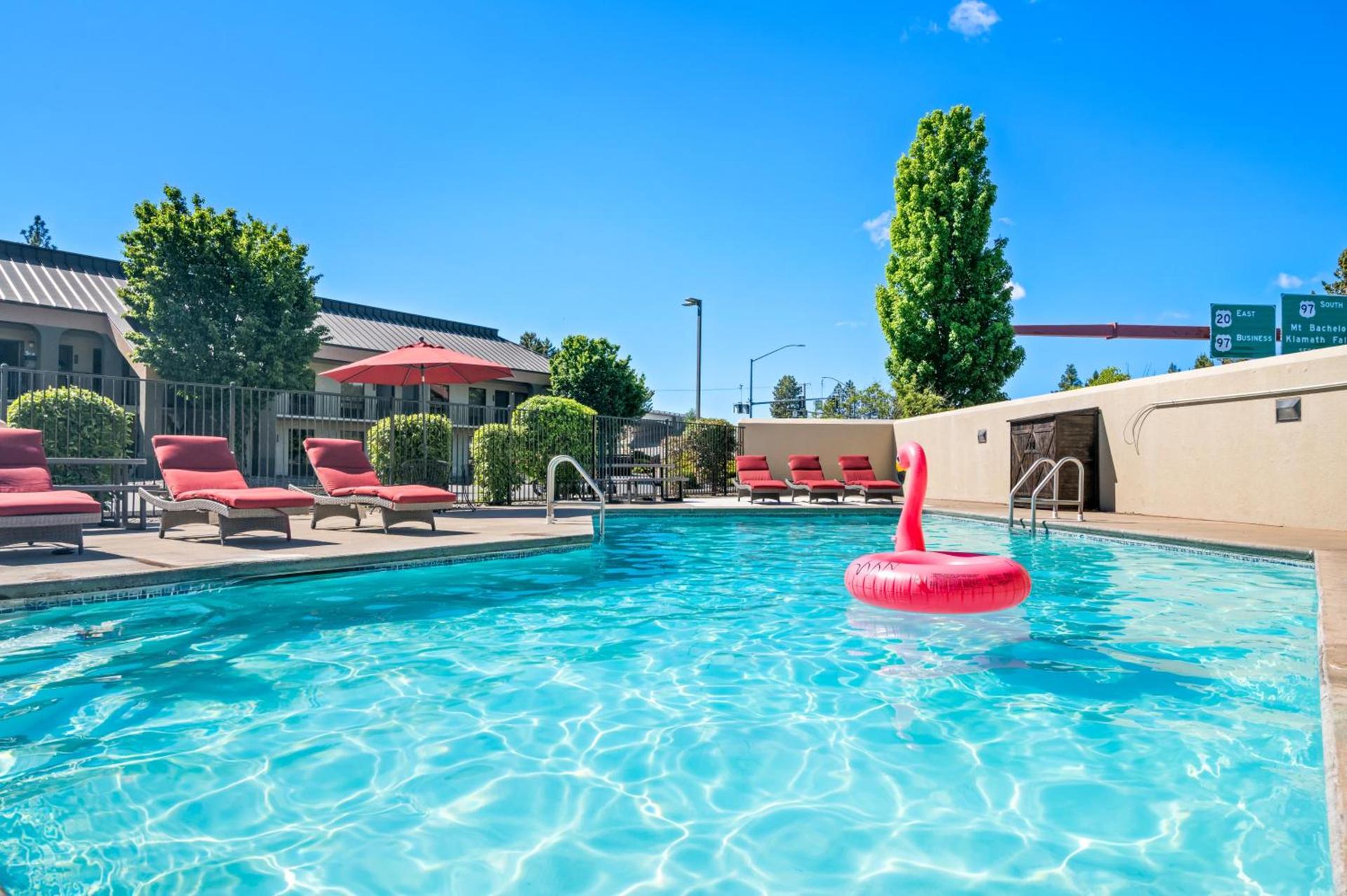 Red Lion Inn & Suites Deschutes River - Bend photo 12