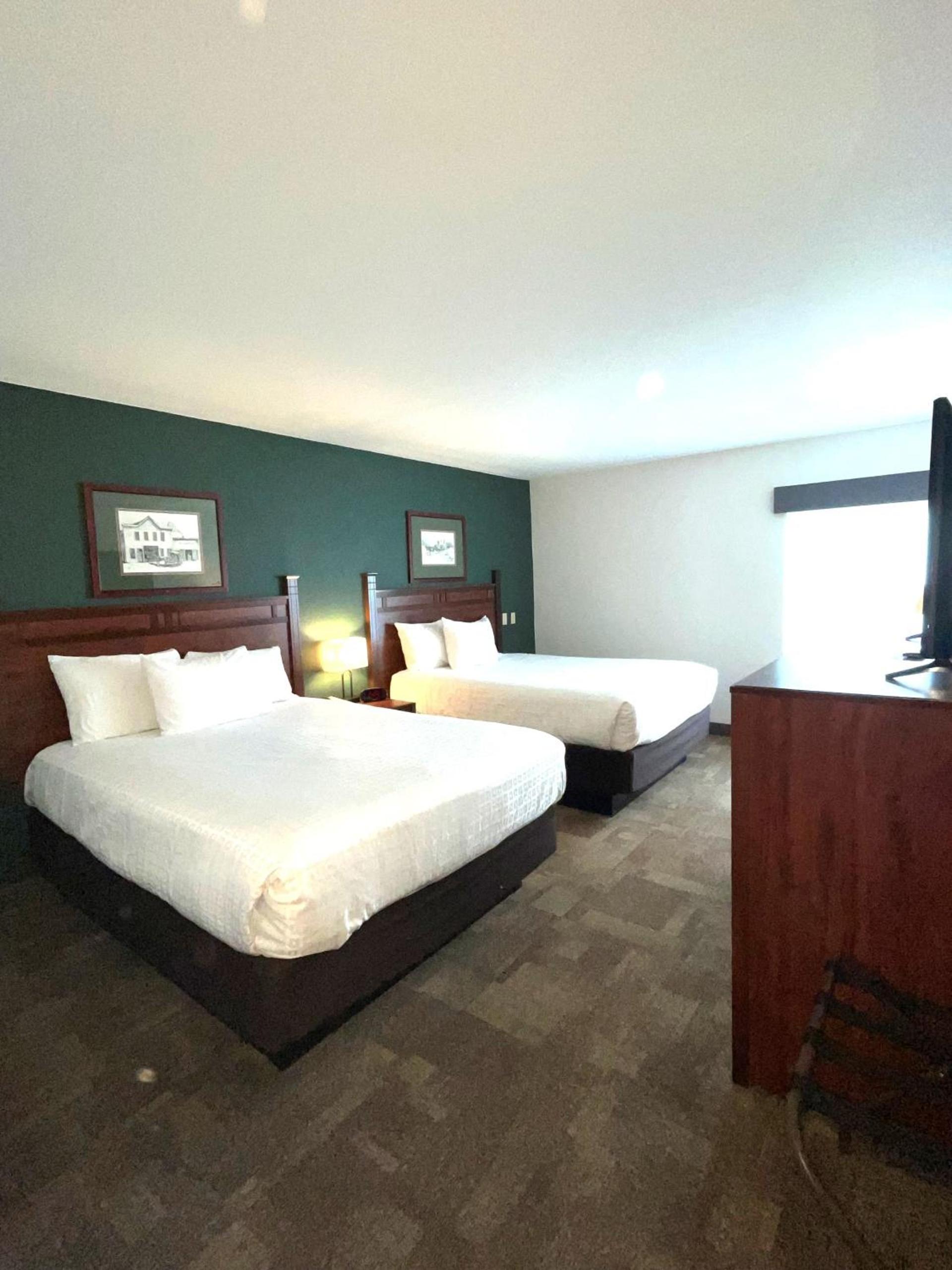 Boothill Inn and Suites photo 52